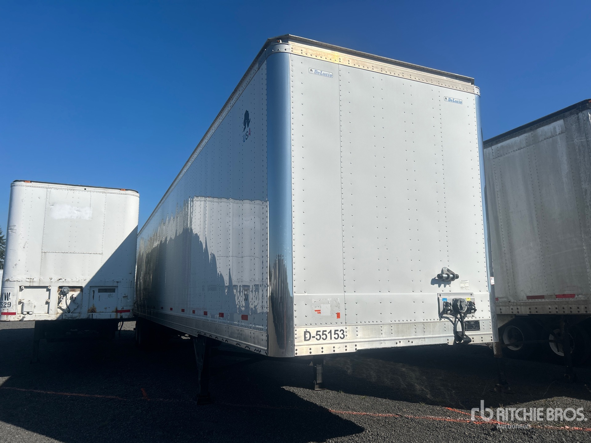 General Appearance with Image, coin avant droit