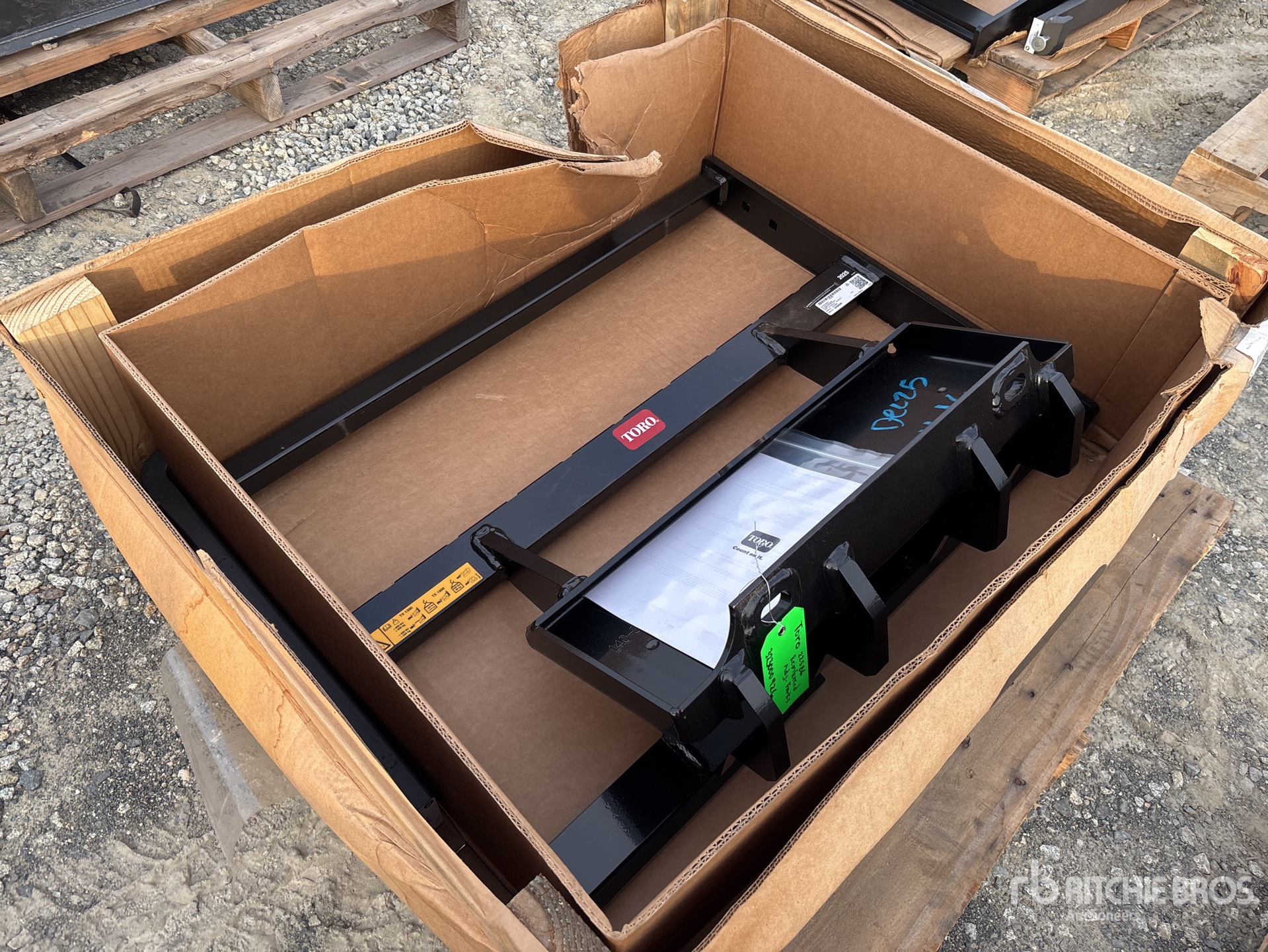 General Appearance with Picture, Right Front Corner