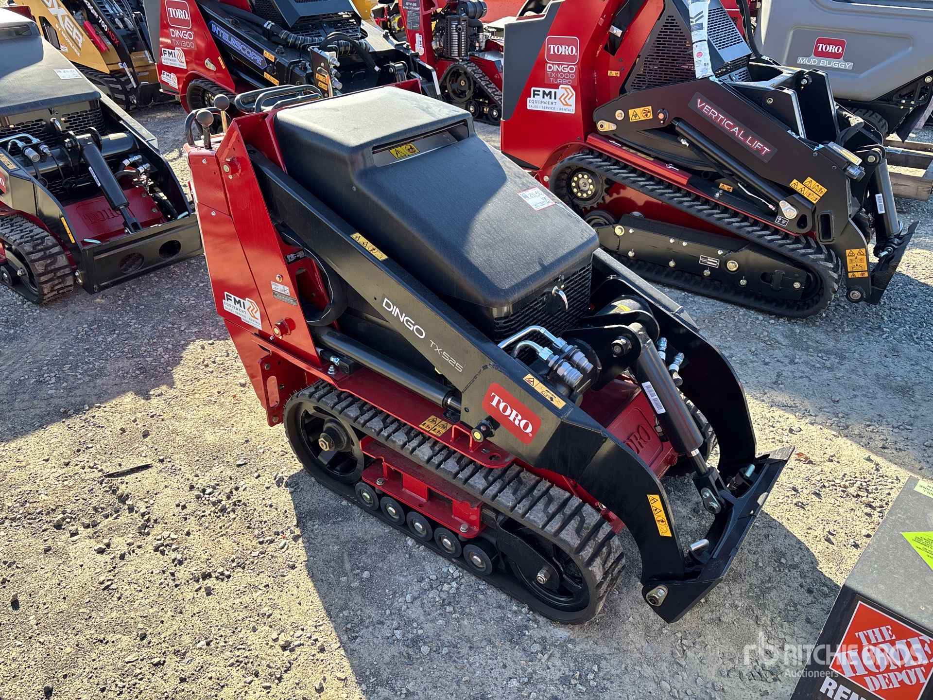 General Appearance with Picture, Right Front Corner