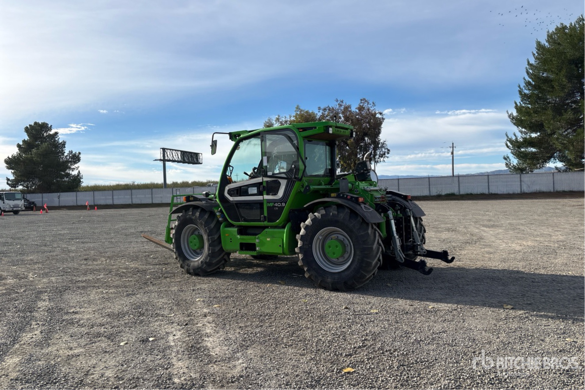 General Appearance with Zdjęcie, lewy dolny róg