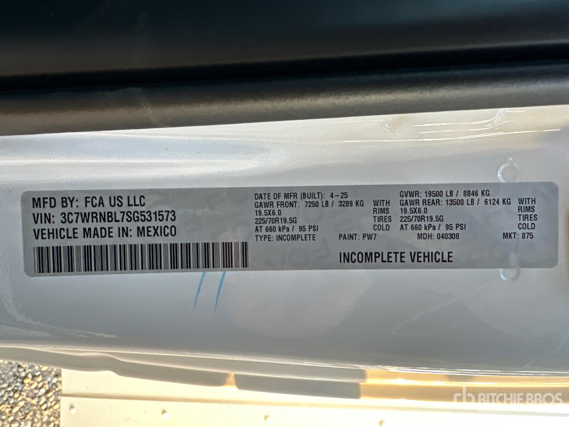 General Appearance with Numero seriale/numero d’identificazione del veicolo (VIN)