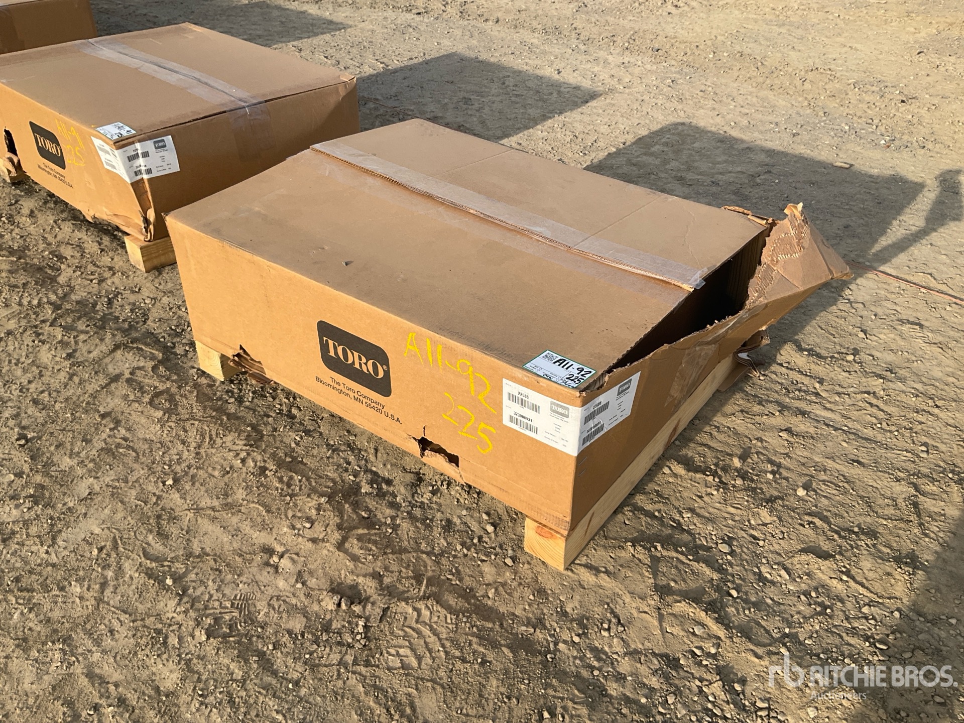 General Appearance with Picture, Left Front Corner