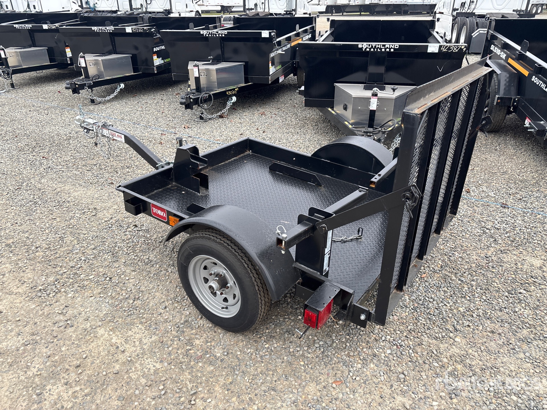 General Appearance with Picture, Left Rear Corner