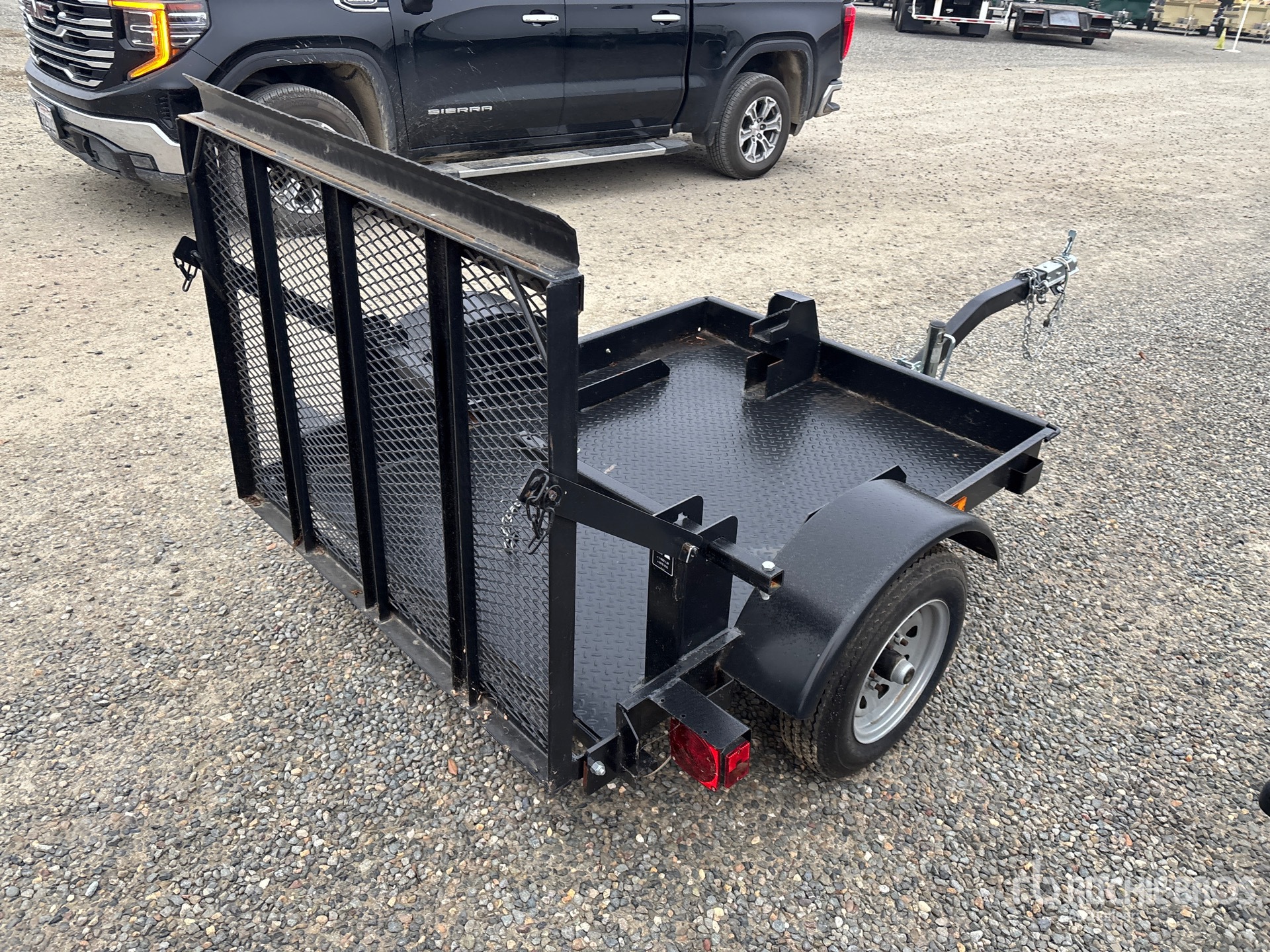 General Appearance with Picture, Right Rear Corner