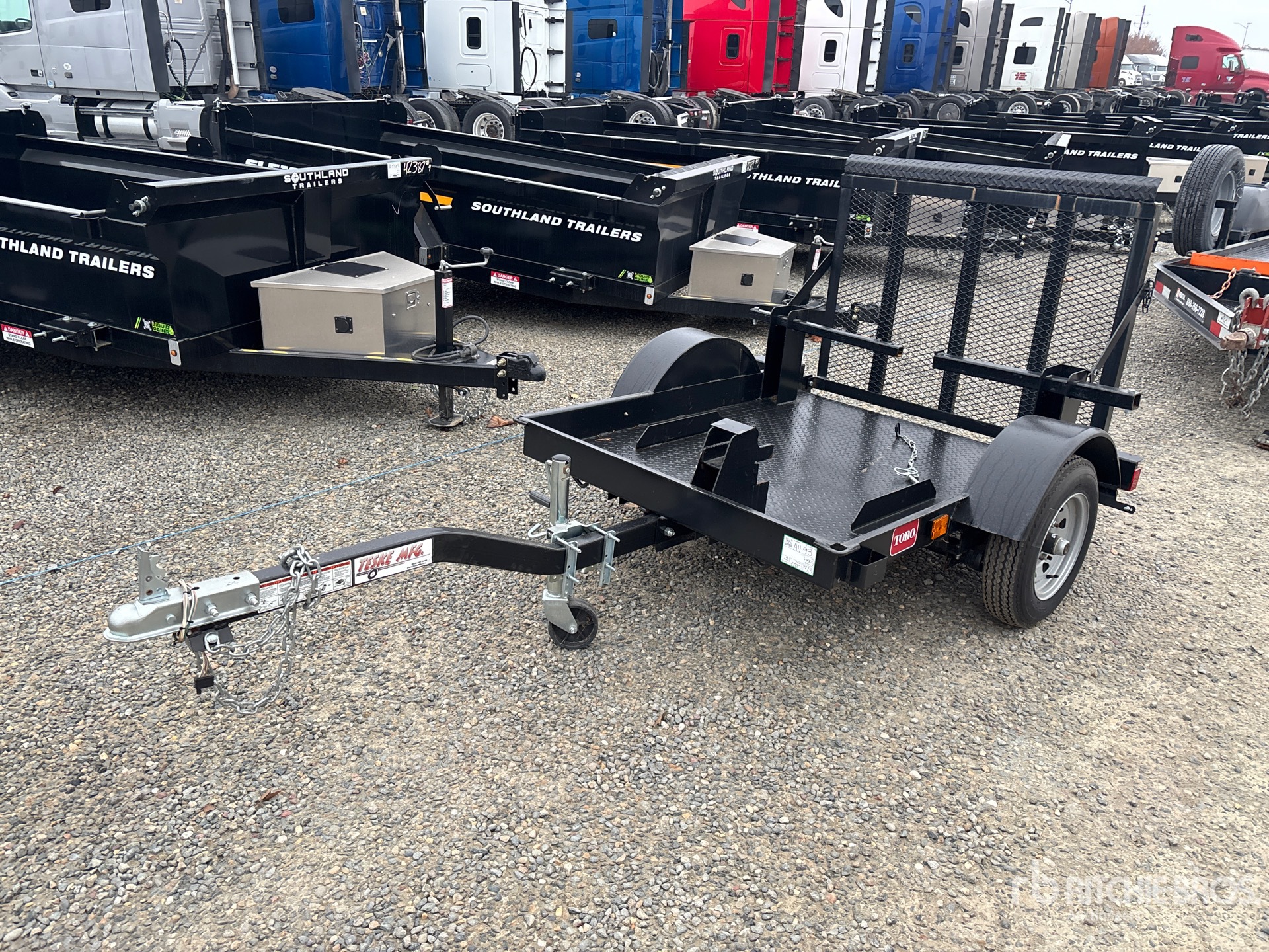 General Appearance with Picture, Left Front Corner