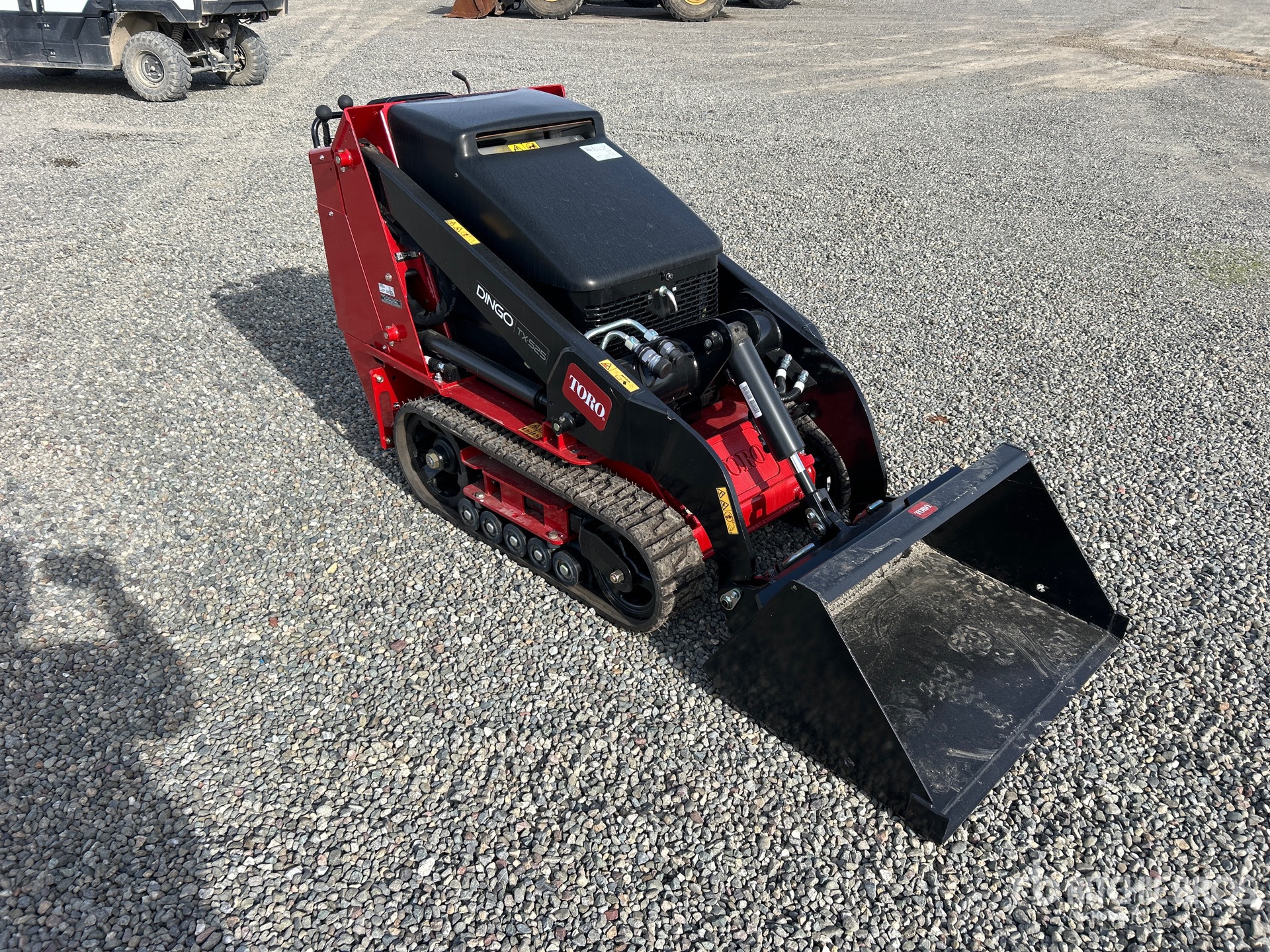 General Appearance with Picture, Right Front Corner