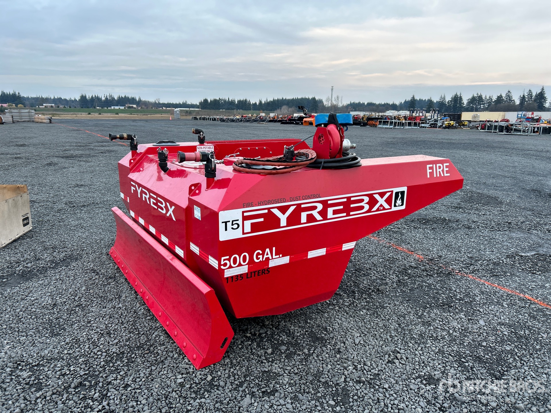 General Appearance with Bild, Ecke vorne links