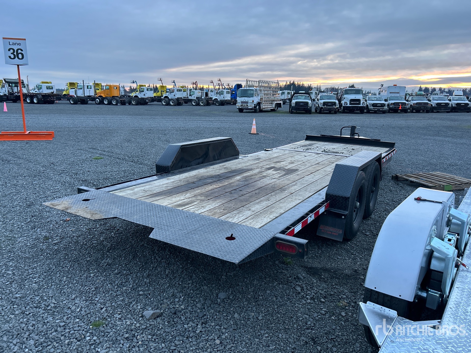 General Appearance with Image, coin arrière droit