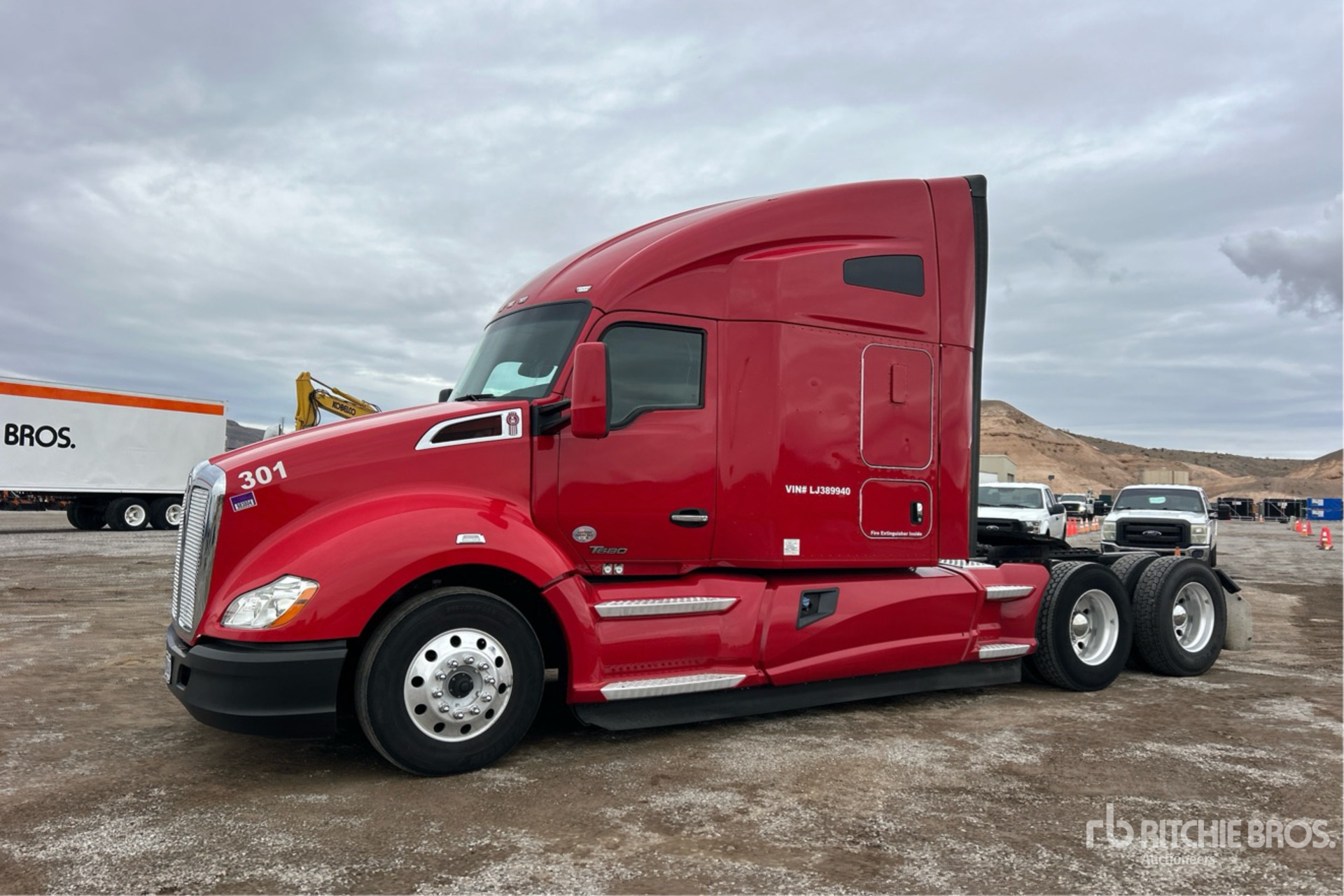 General Appearance with Picture, Left Front Corner