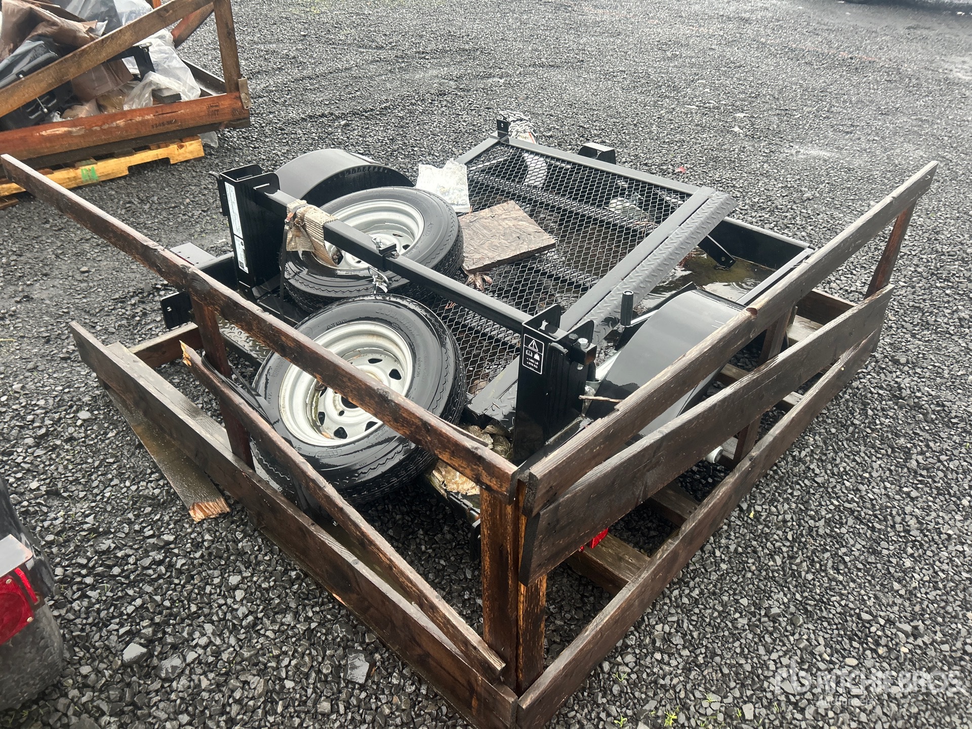 Aspect général with Image, coin arrière droit