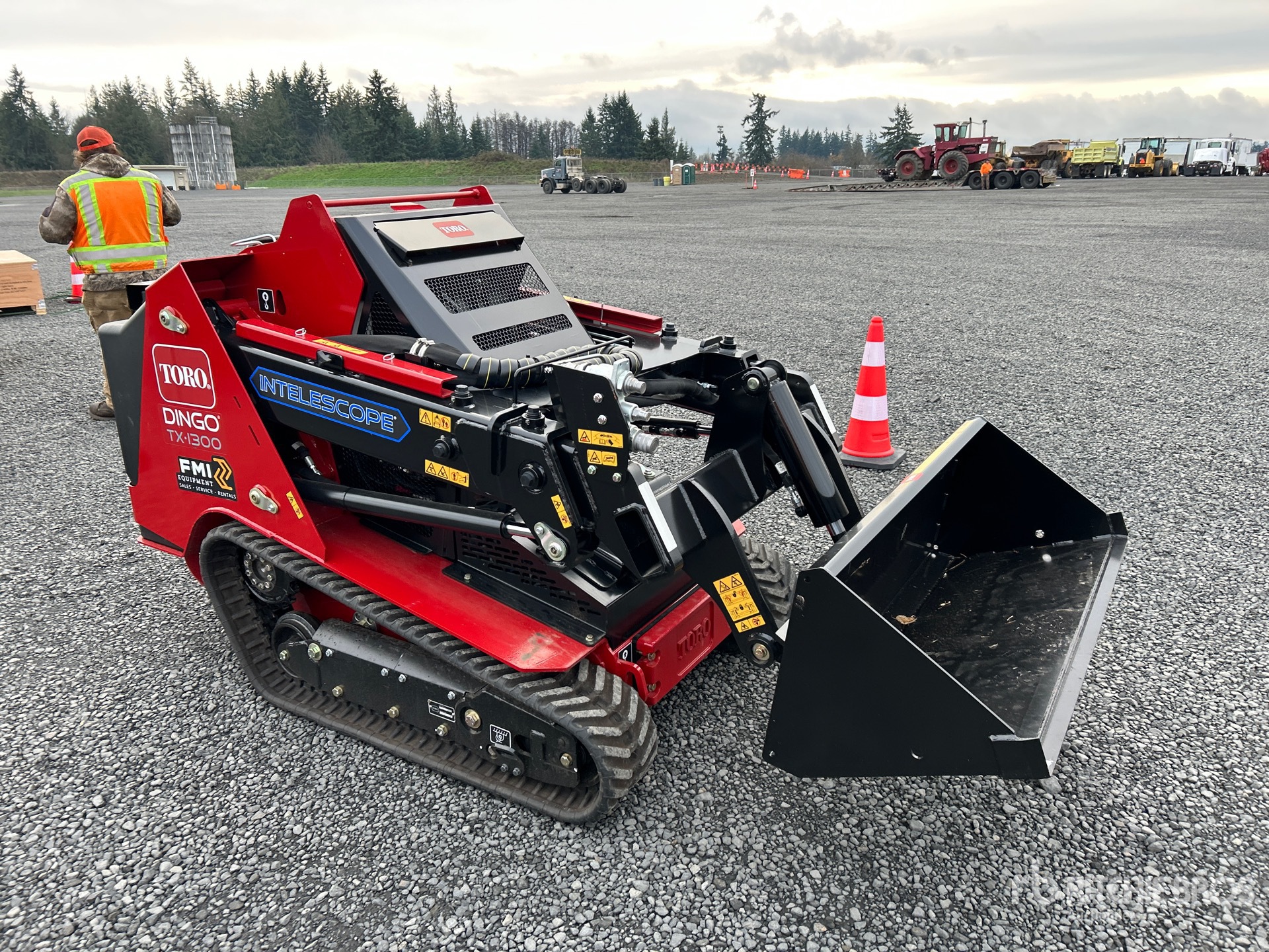 General Appearance with Picture, Right Front Corner