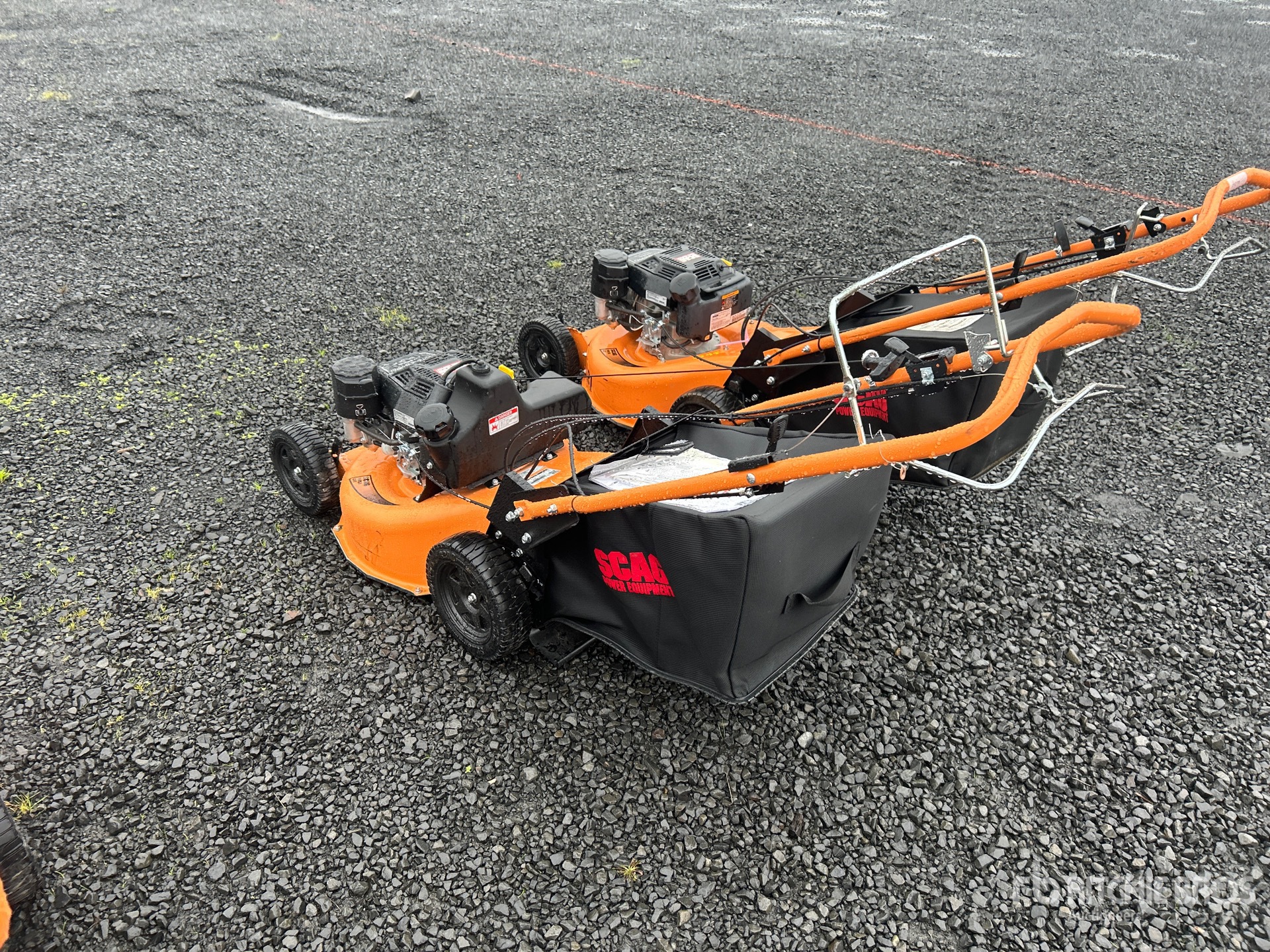 Aspect général with Image, coin arrière gauche