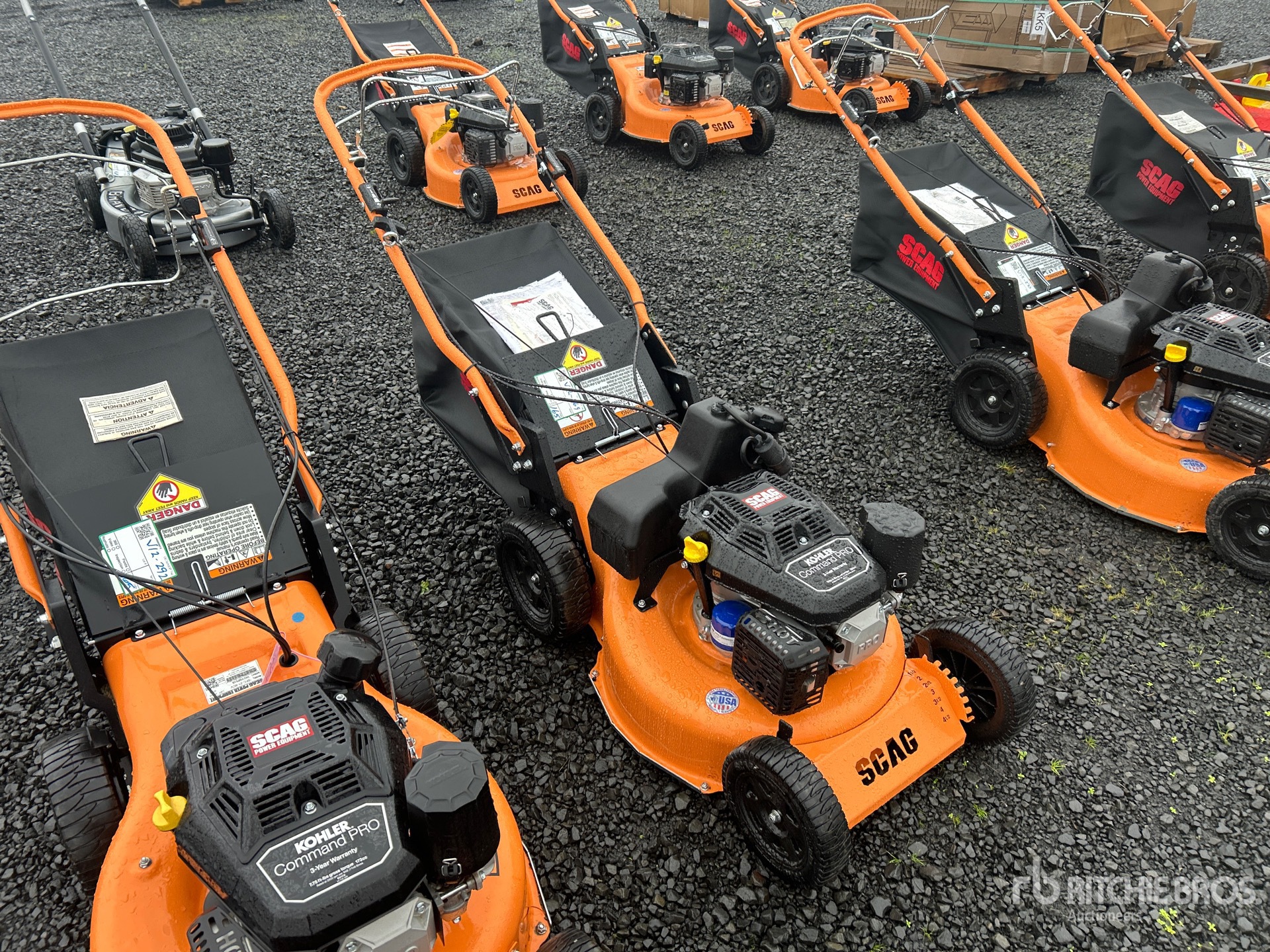 Aspect général with Image, coin avant droit