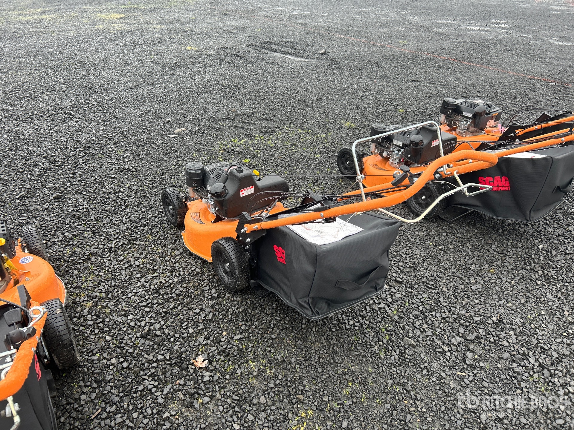 Aspect général with Image, coin arrière gauche