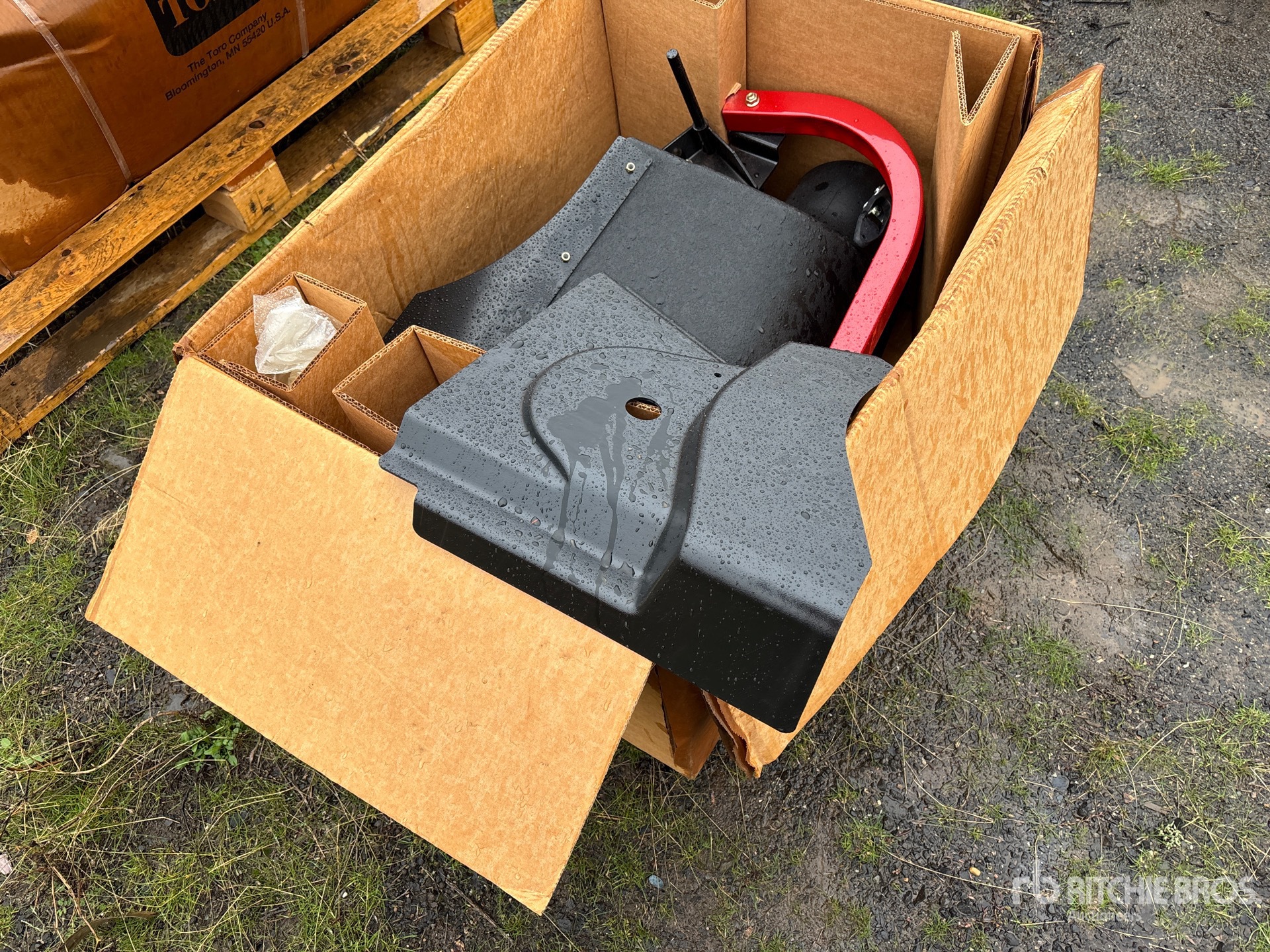 General Appearance with Bild, Ecke vorne rechts