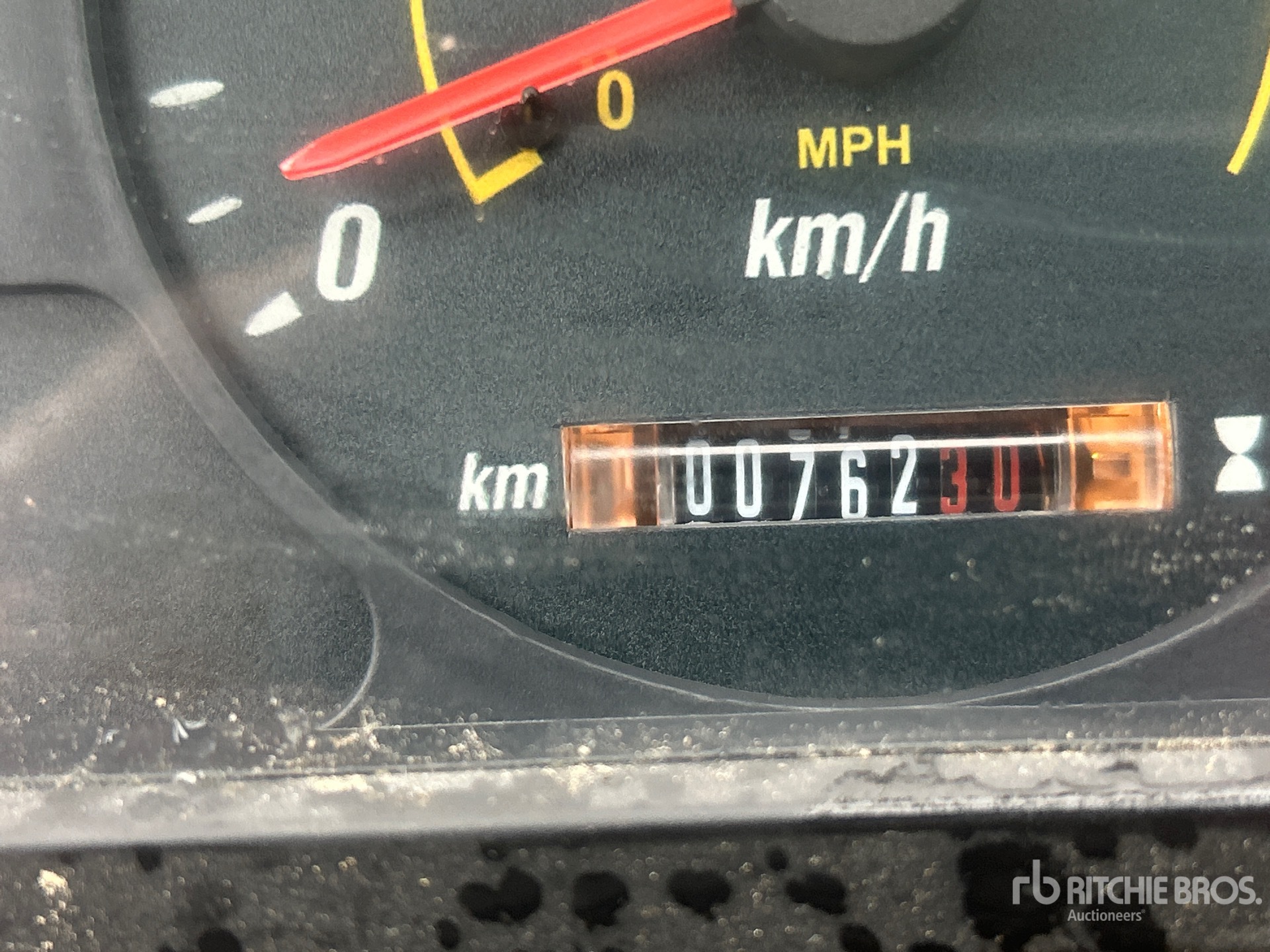 General Appearance with Hour Meter / Odometer
