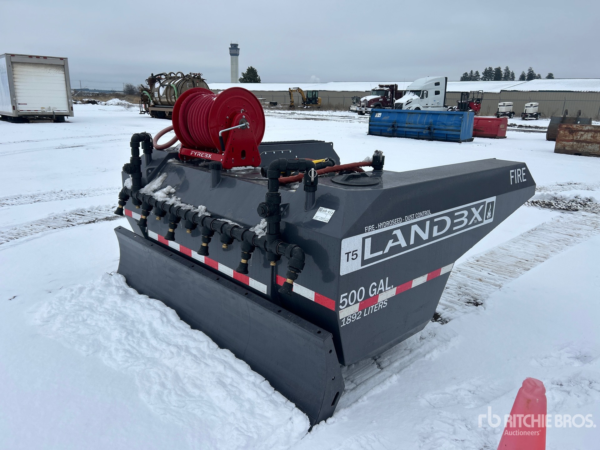 General Appearance with Bild, Ecke vorne links