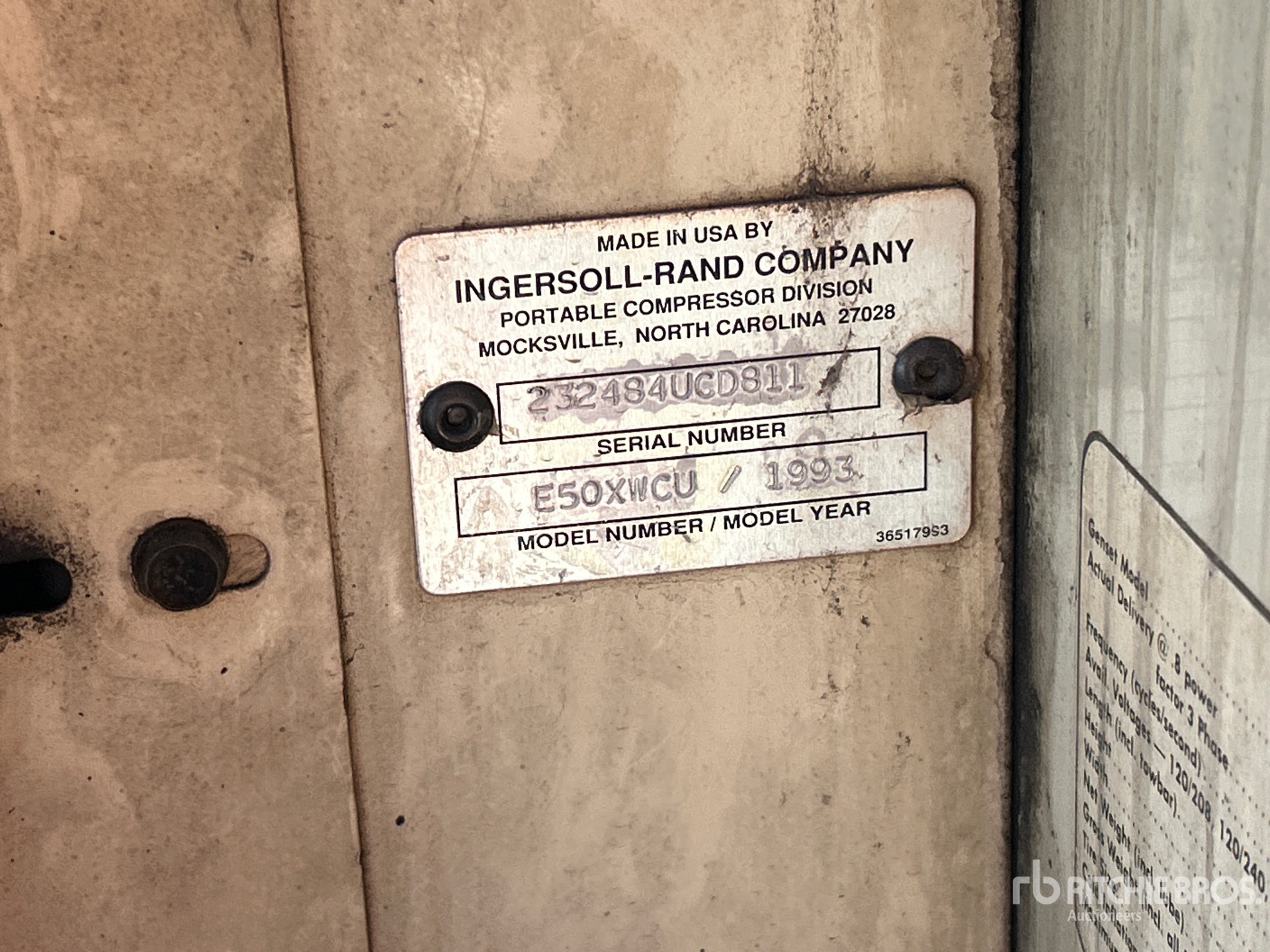 General Appearance with Numero seriale/numero d’identificazione del veicolo (VIN)