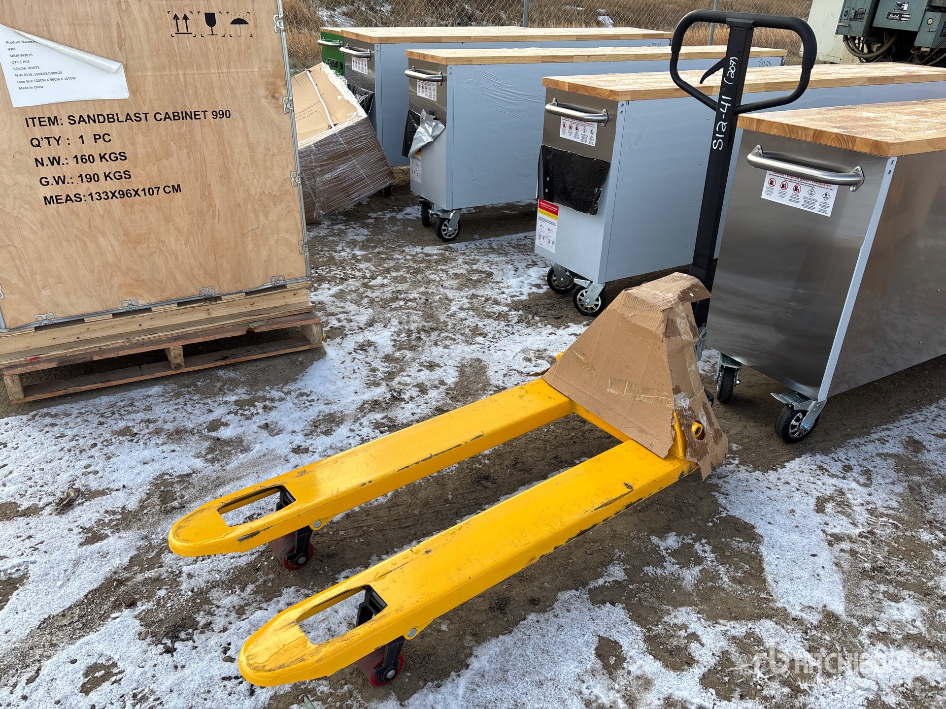 General Appearance with Picture, Left Front Corner