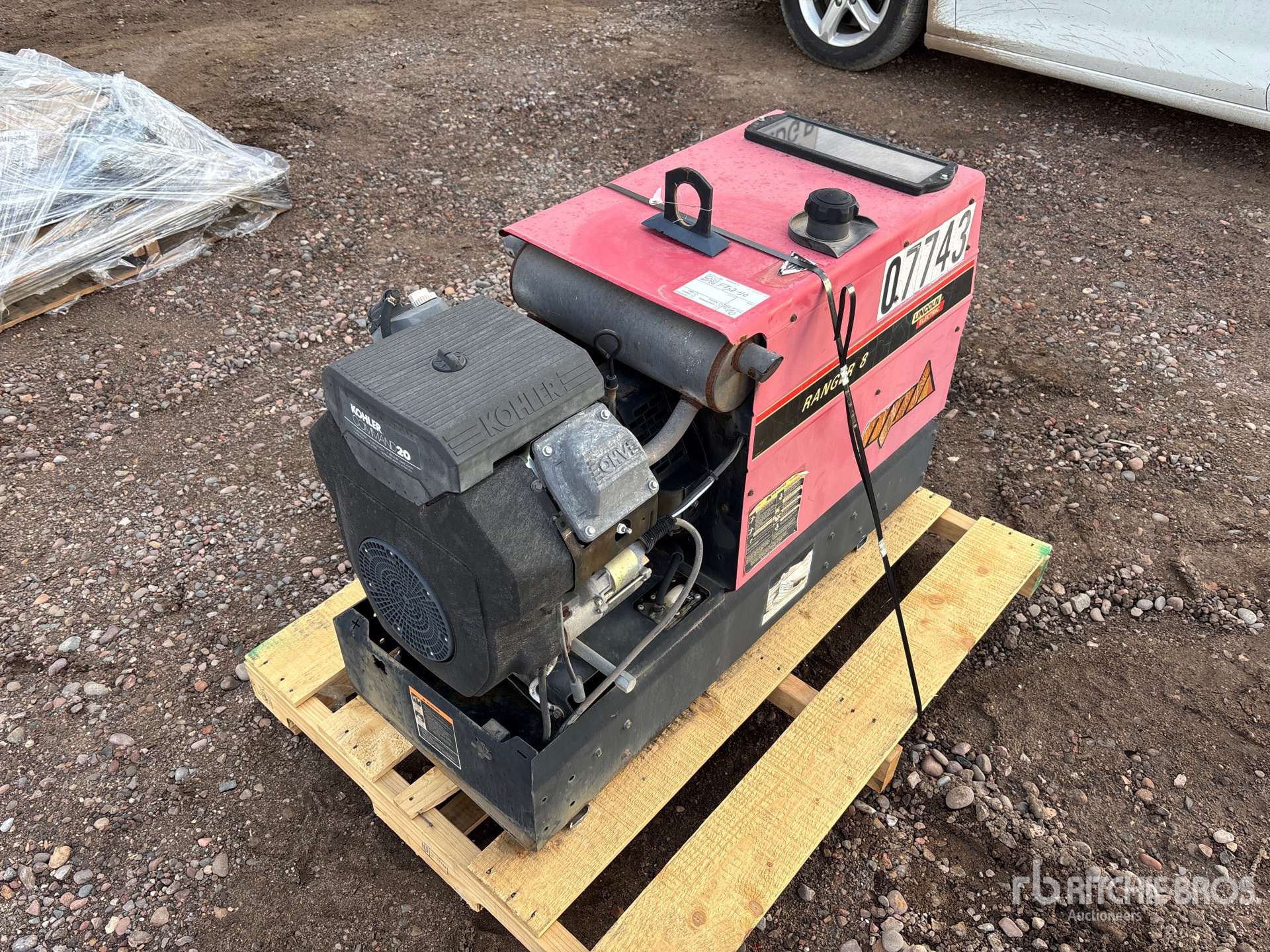 General Appearance with Picture, Right Rear Corner