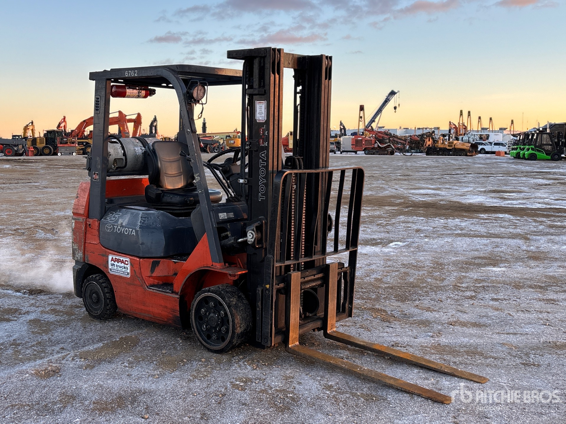 General Appearance with Picture, Right Front Corner