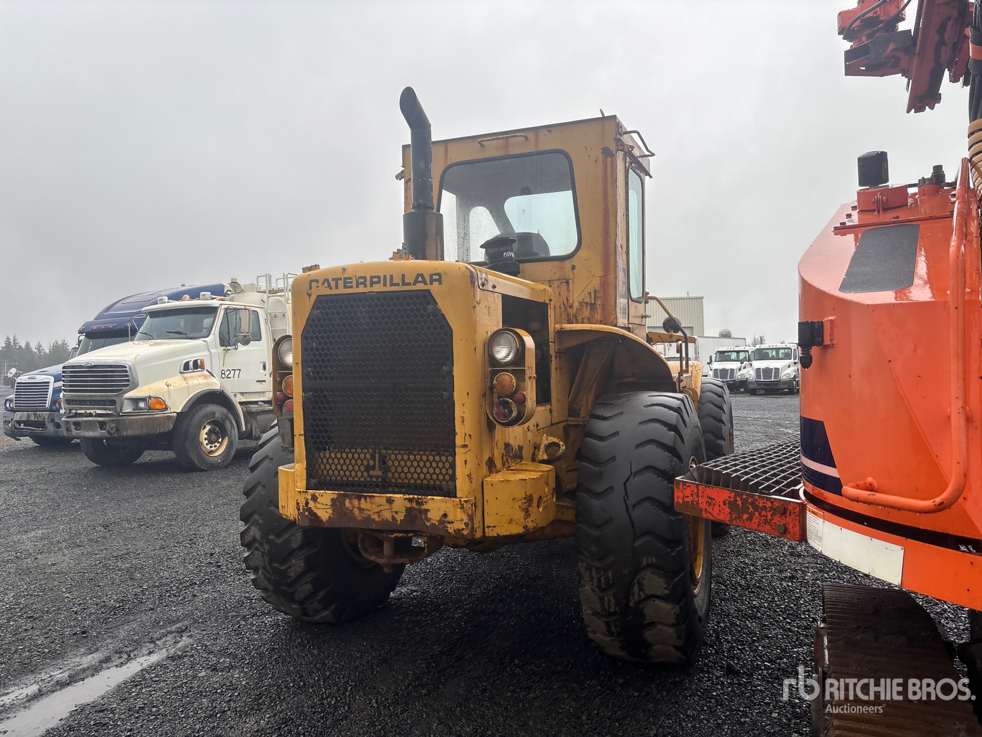 Aspect général with Image, coin arrière droit