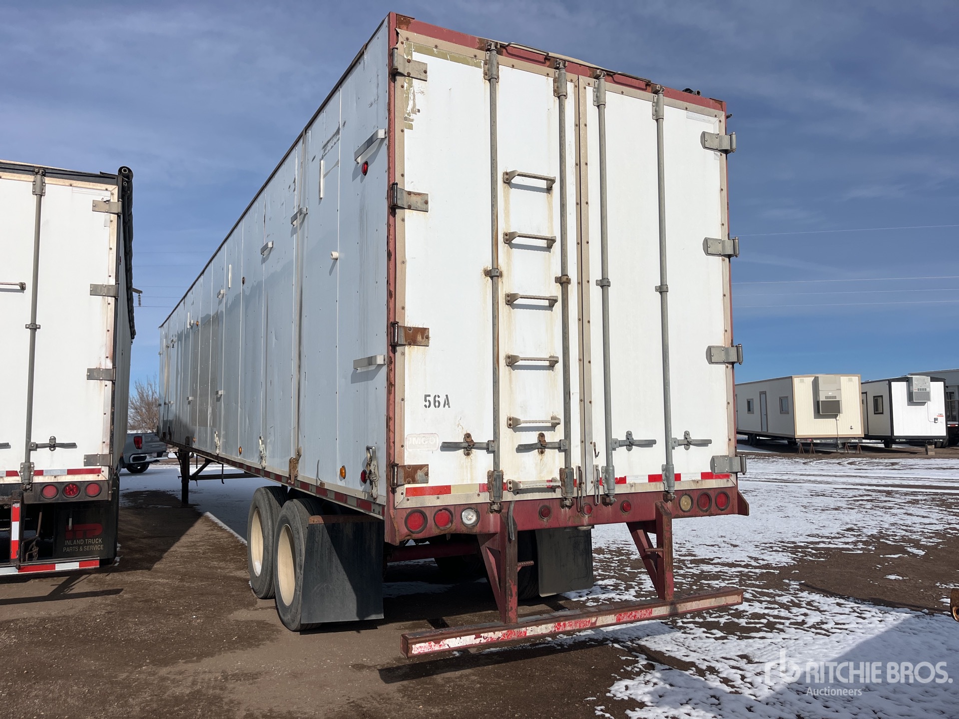 General Appearance with Bild, Ecke hinten links