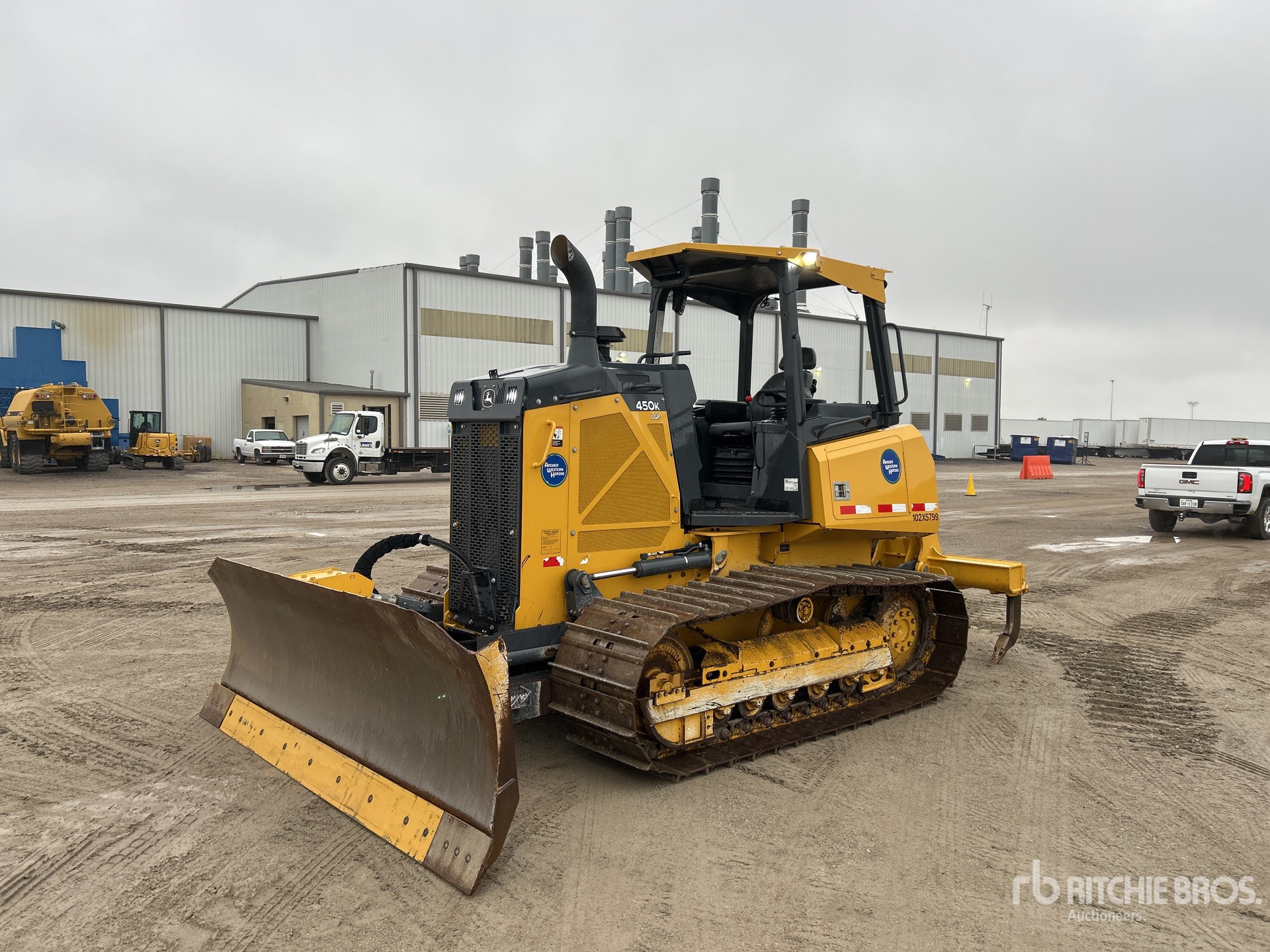 General Appearance with Featured Photo