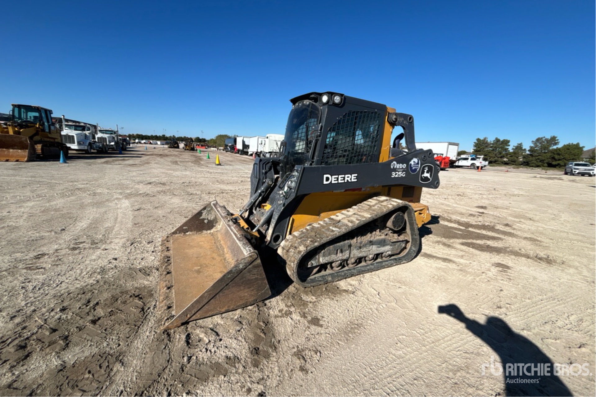 General Appearance with Picture, Left Front Corner