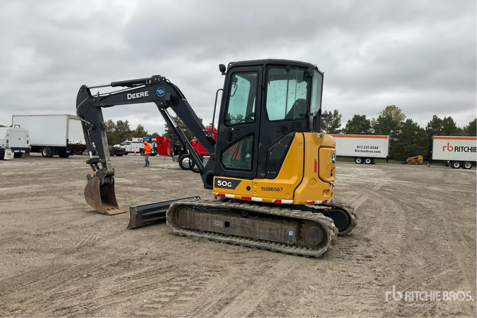 General Appearance with Bild, Ecke hinten links