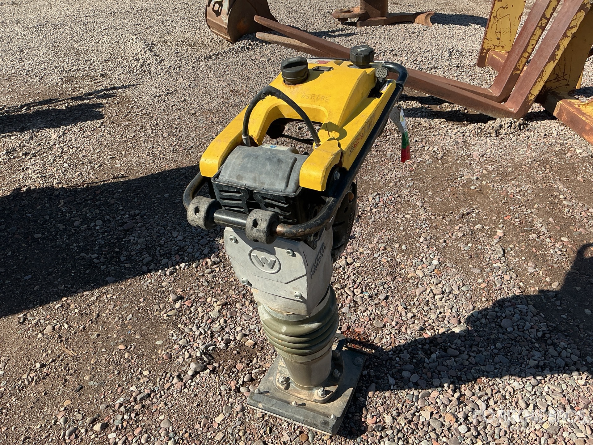 General Appearance with Imagen: esquina delantera izquierda