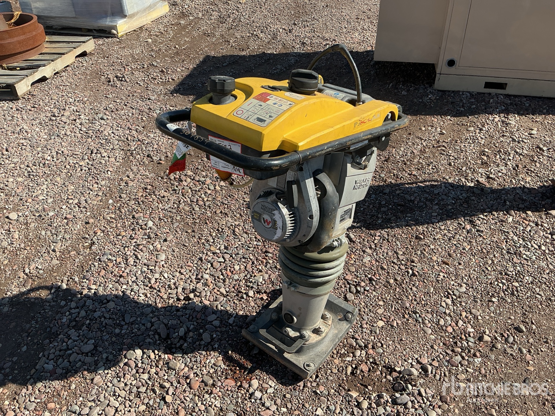 General Appearance with Imagen: esquina trasera derecha