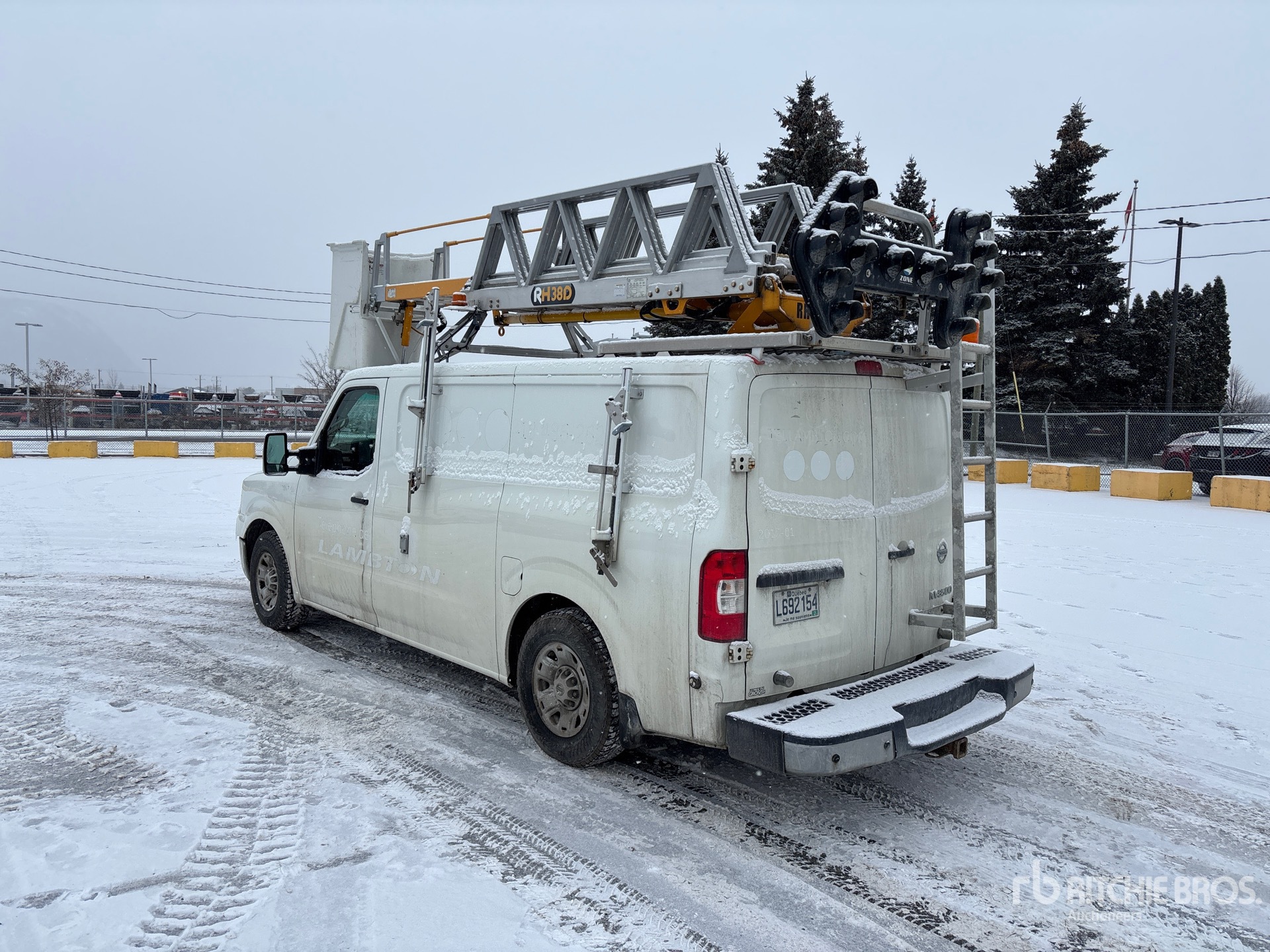 General Appearance with Picture, Left Rear Corner