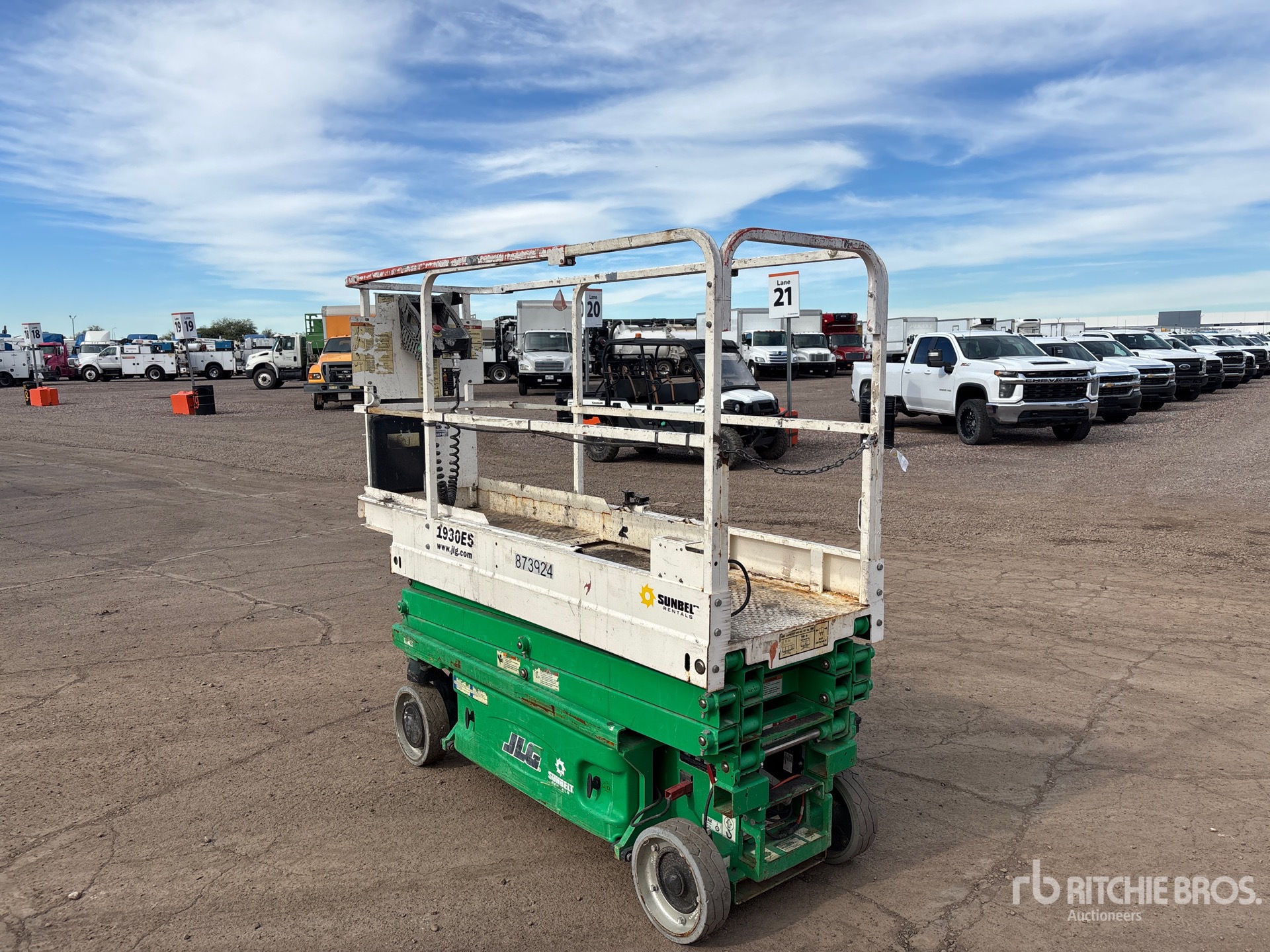 General Appearance with Picture, Left Rear Corner