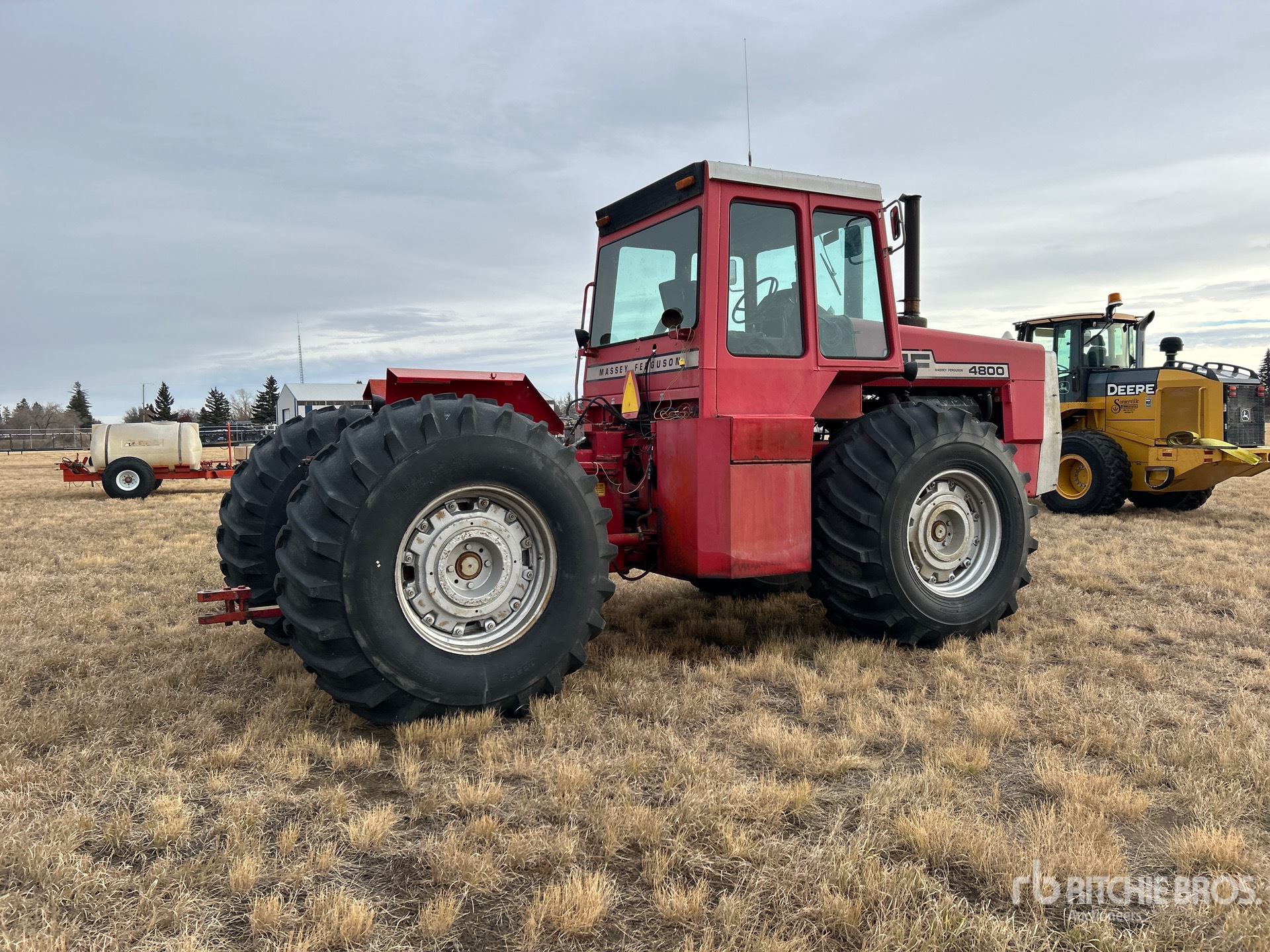 General Appearance with Foto, angolo anteriore sinistro