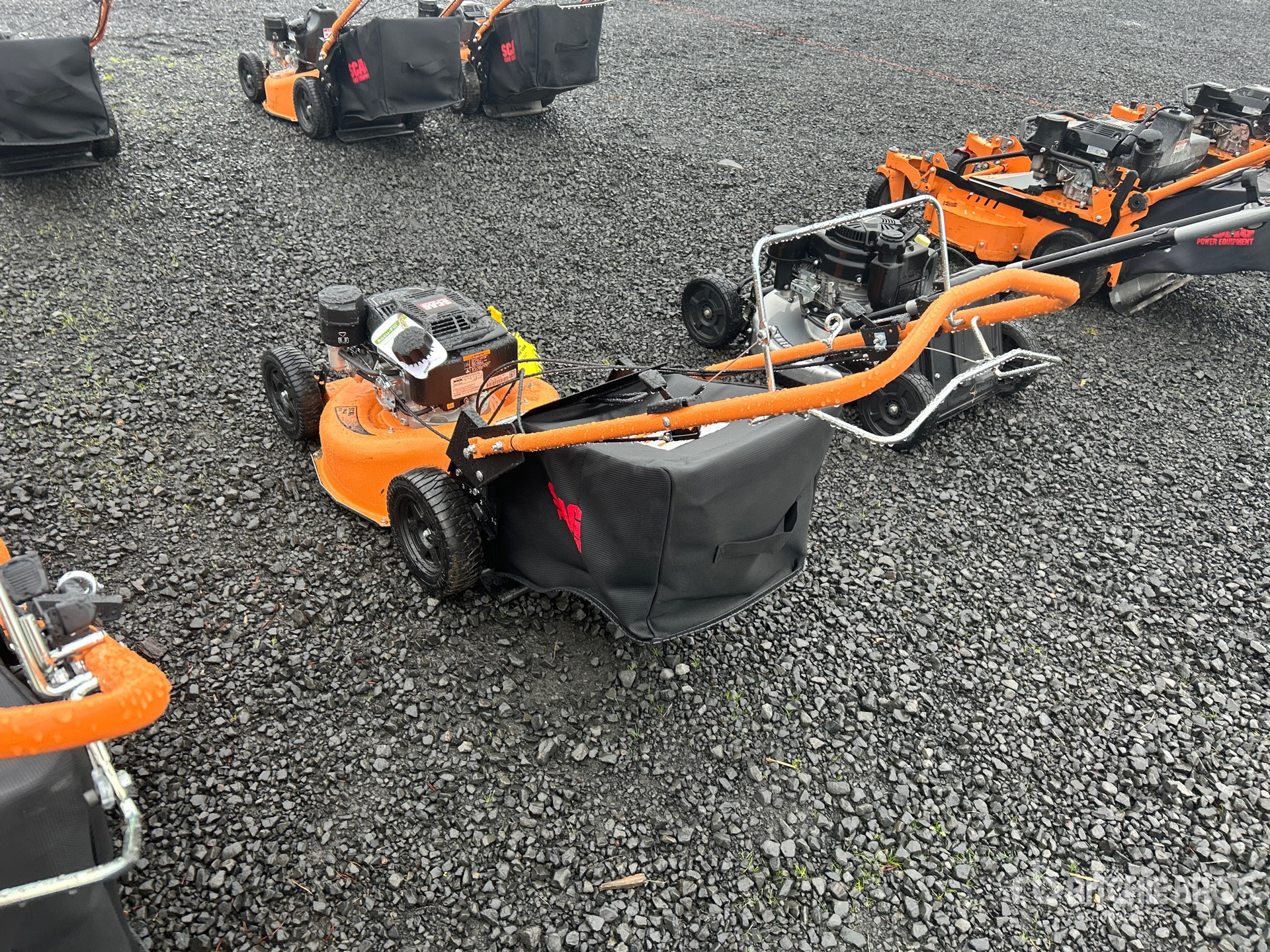 Aspect général with Image, coin arrière gauche