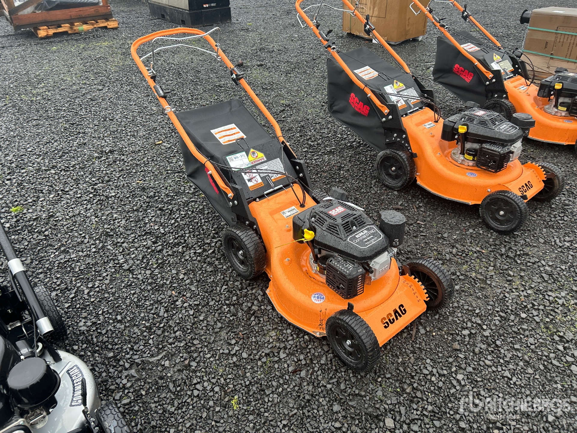 Aspect général with Image, coin avant droit