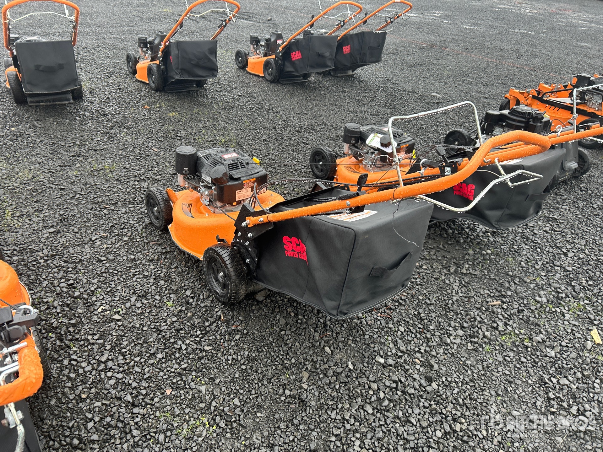 Aspect général with Image, coin arrière gauche