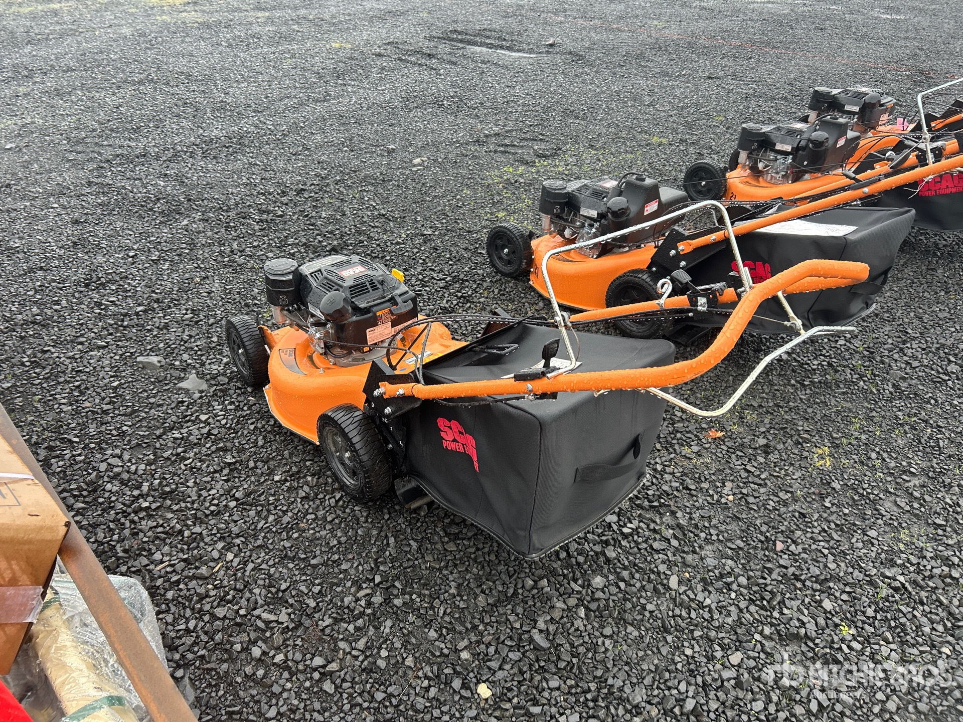 Aspect général with Image, coin arrière gauche