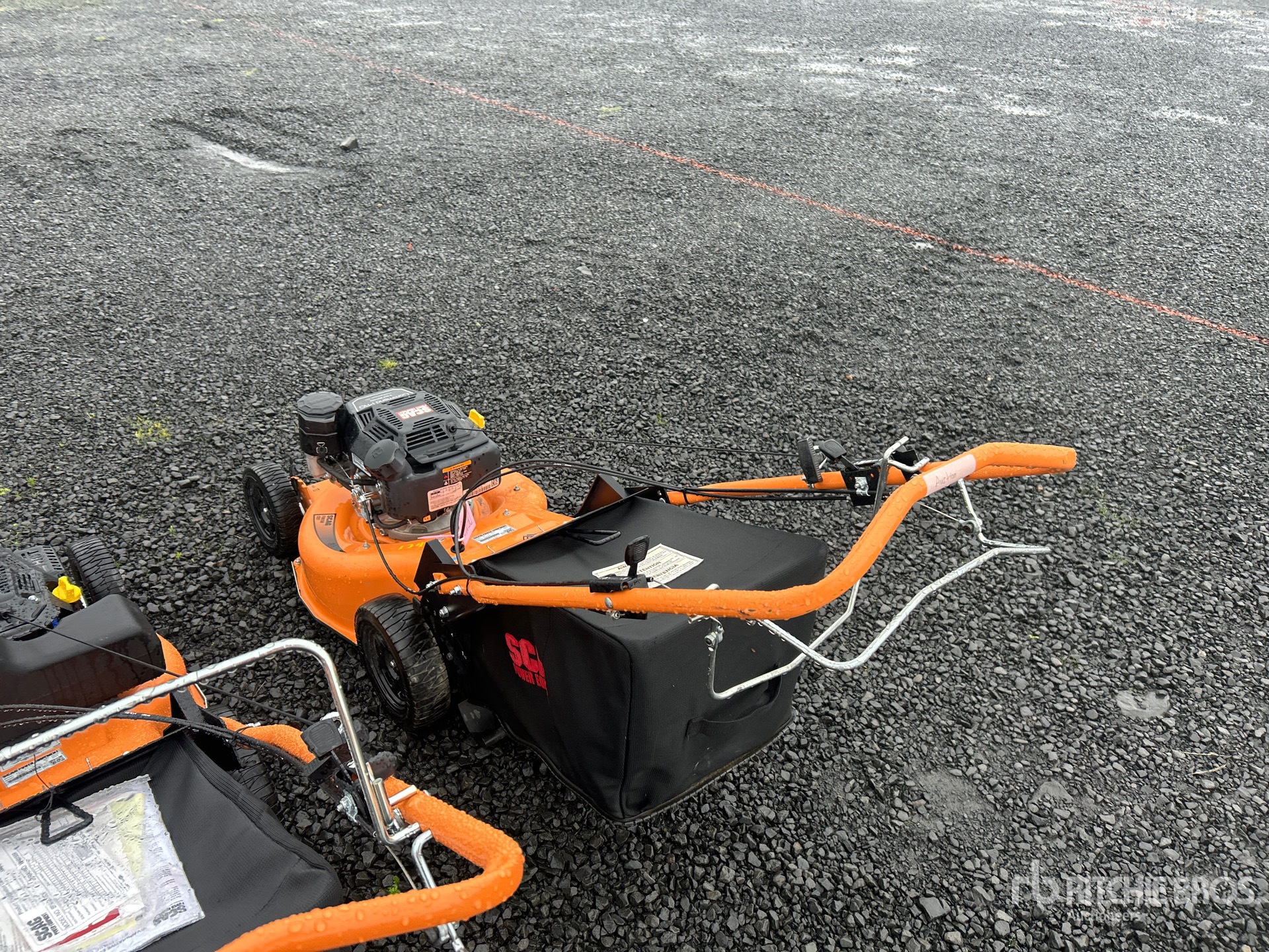 Aspect général with Image, coin arrière gauche