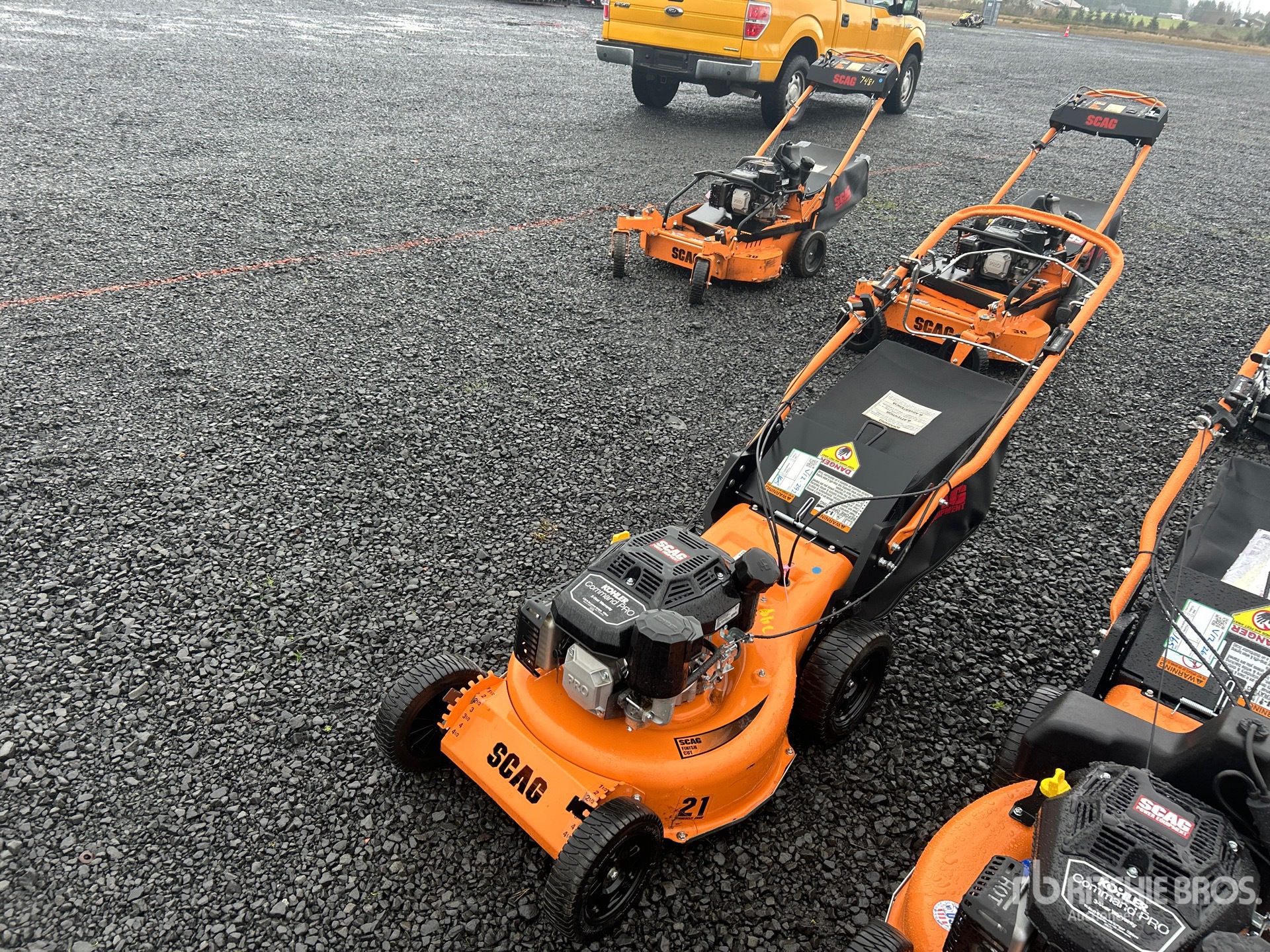 Aspect général with Image, coin avant gauche