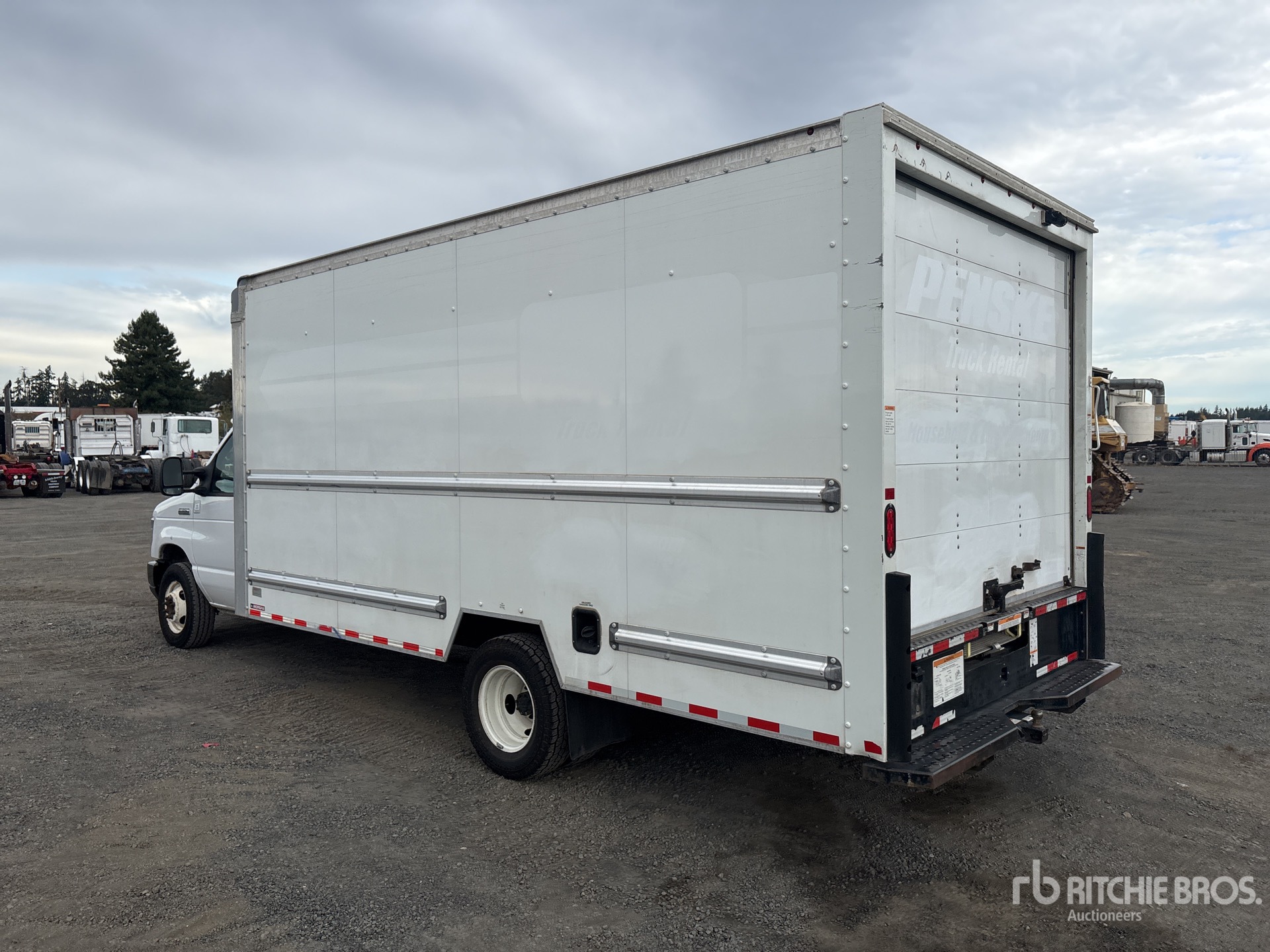 General Appearance with Imagen: esquina trasera izquierda