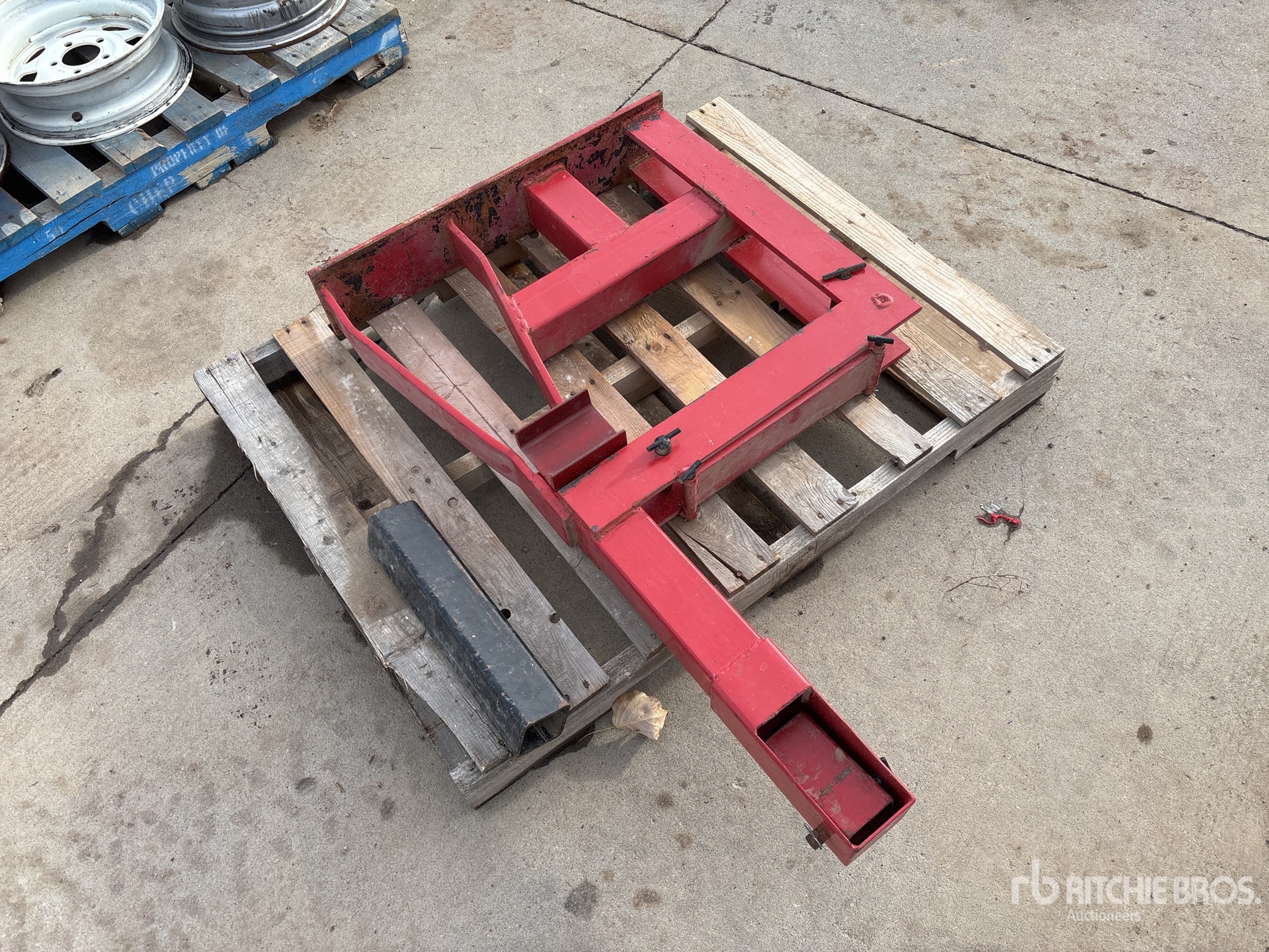 General Appearance with Bild, Ecke vorne links