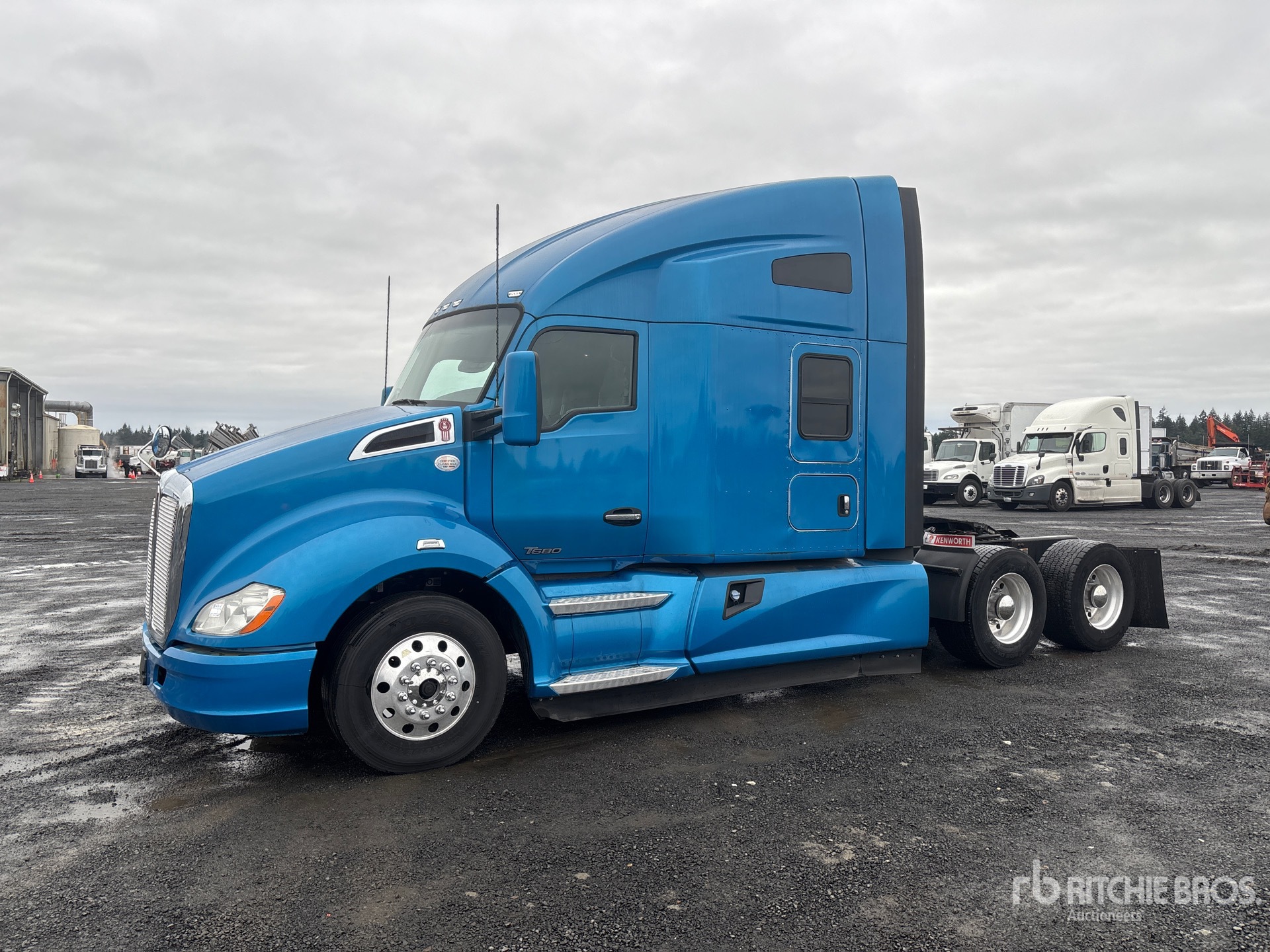 General Appearance with Picture, Left Front Corner