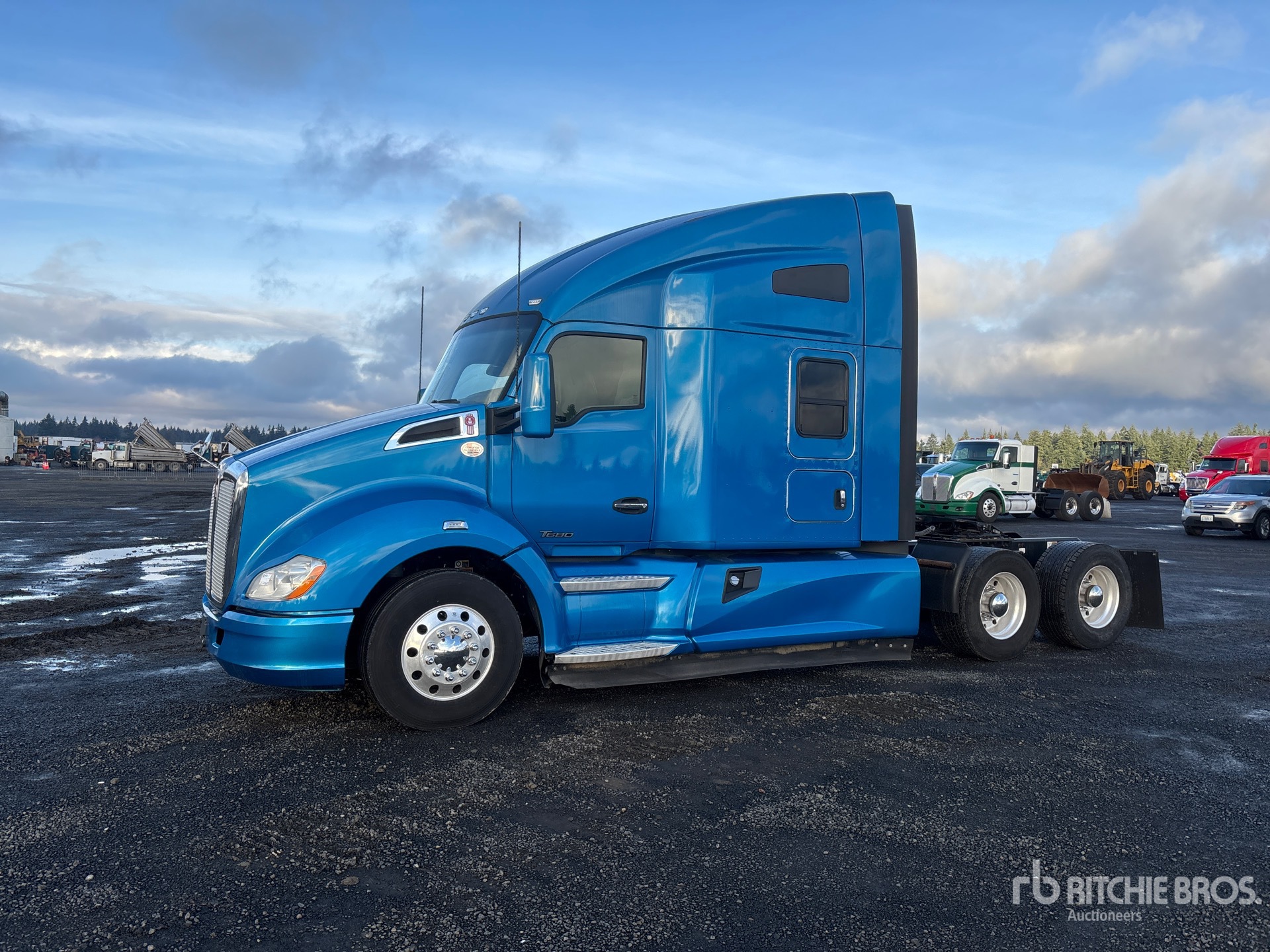 General Appearance with Picture, Left Front Corner