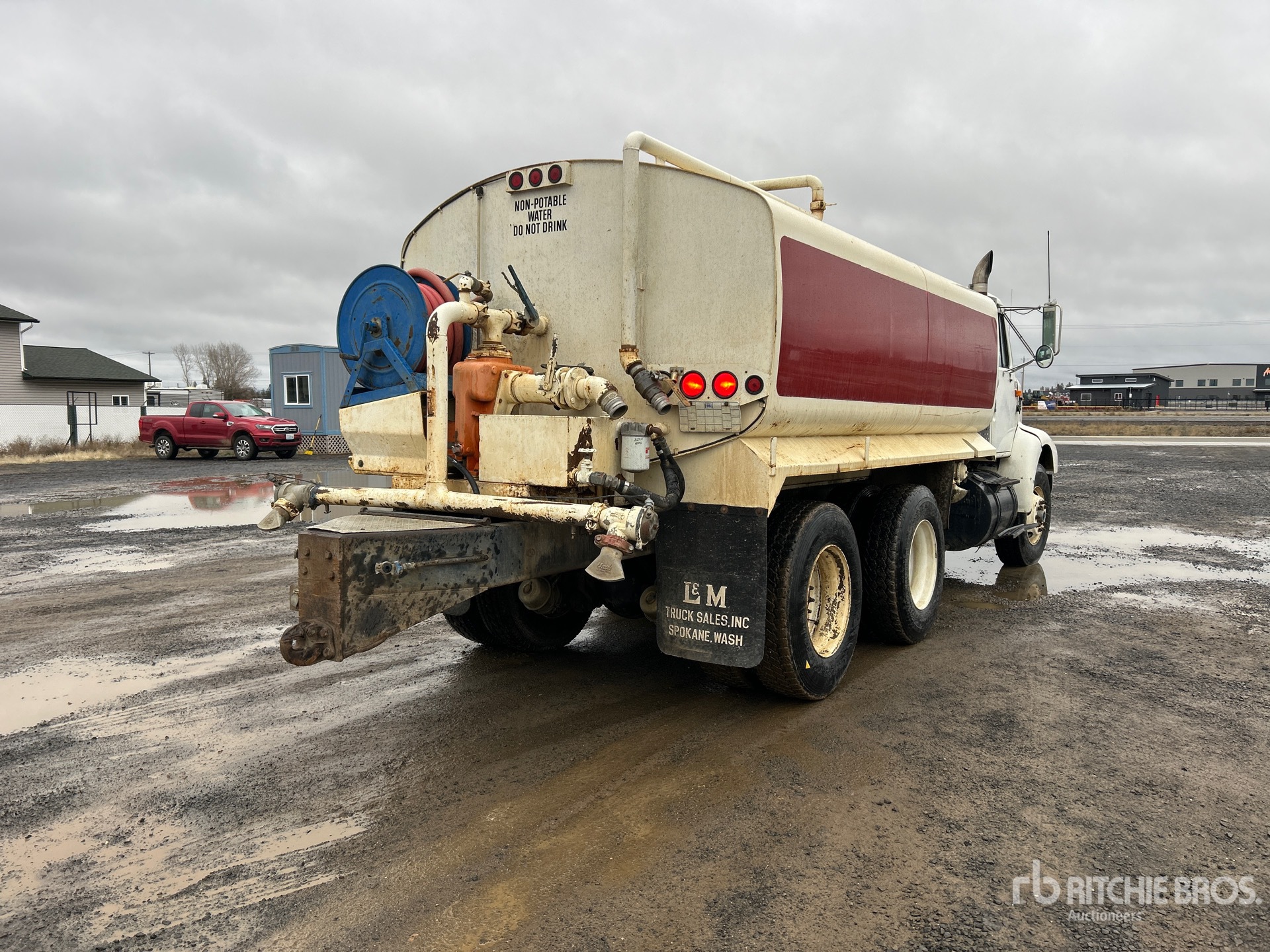 General Appearance with Bild, Ecke hinten rechts