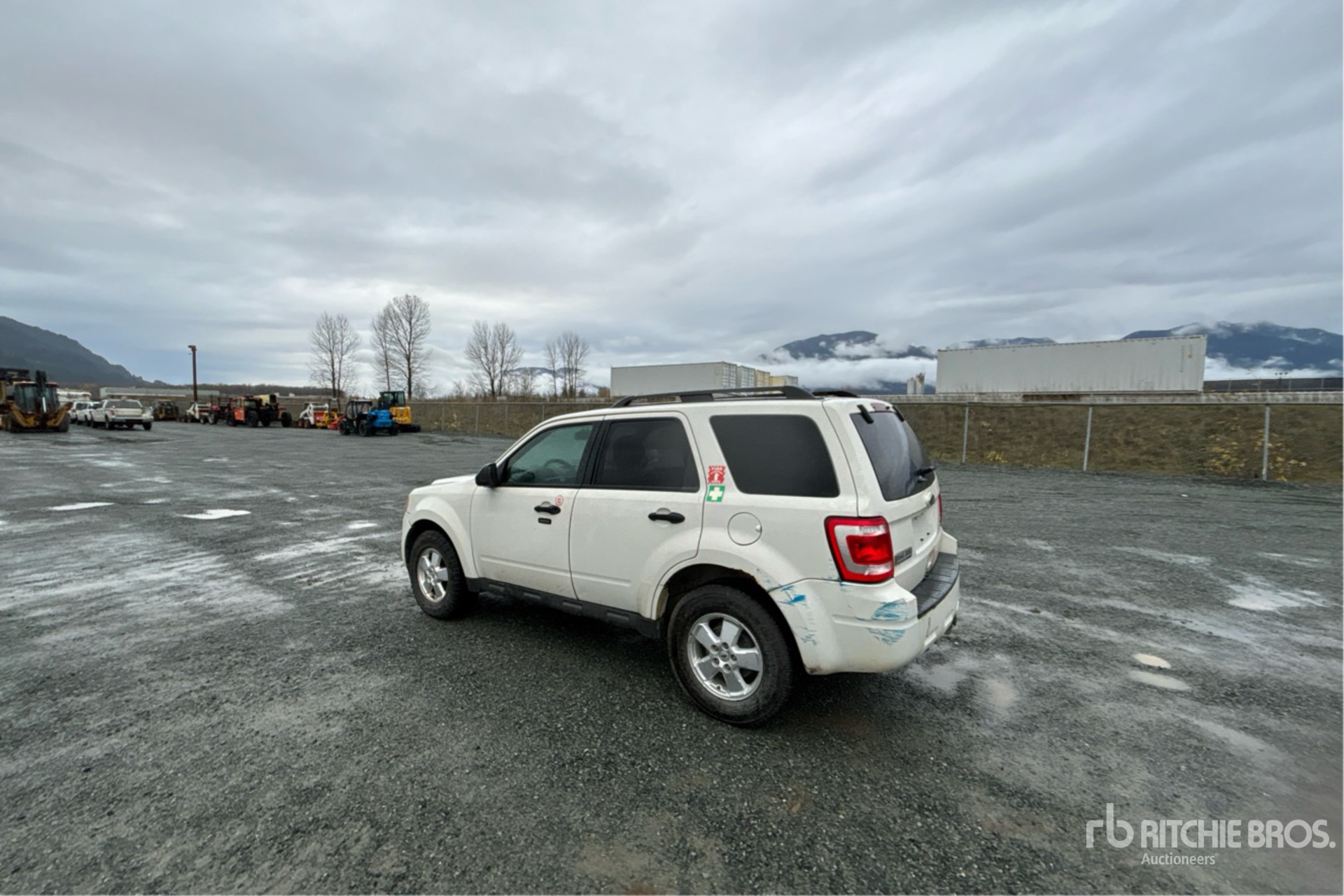 General Appearance with Picture, Left Rear Corner