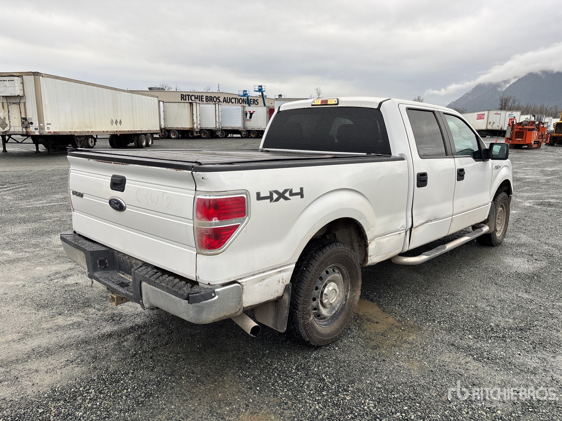 General Appearance with Foto, angolo anteriore sinistro