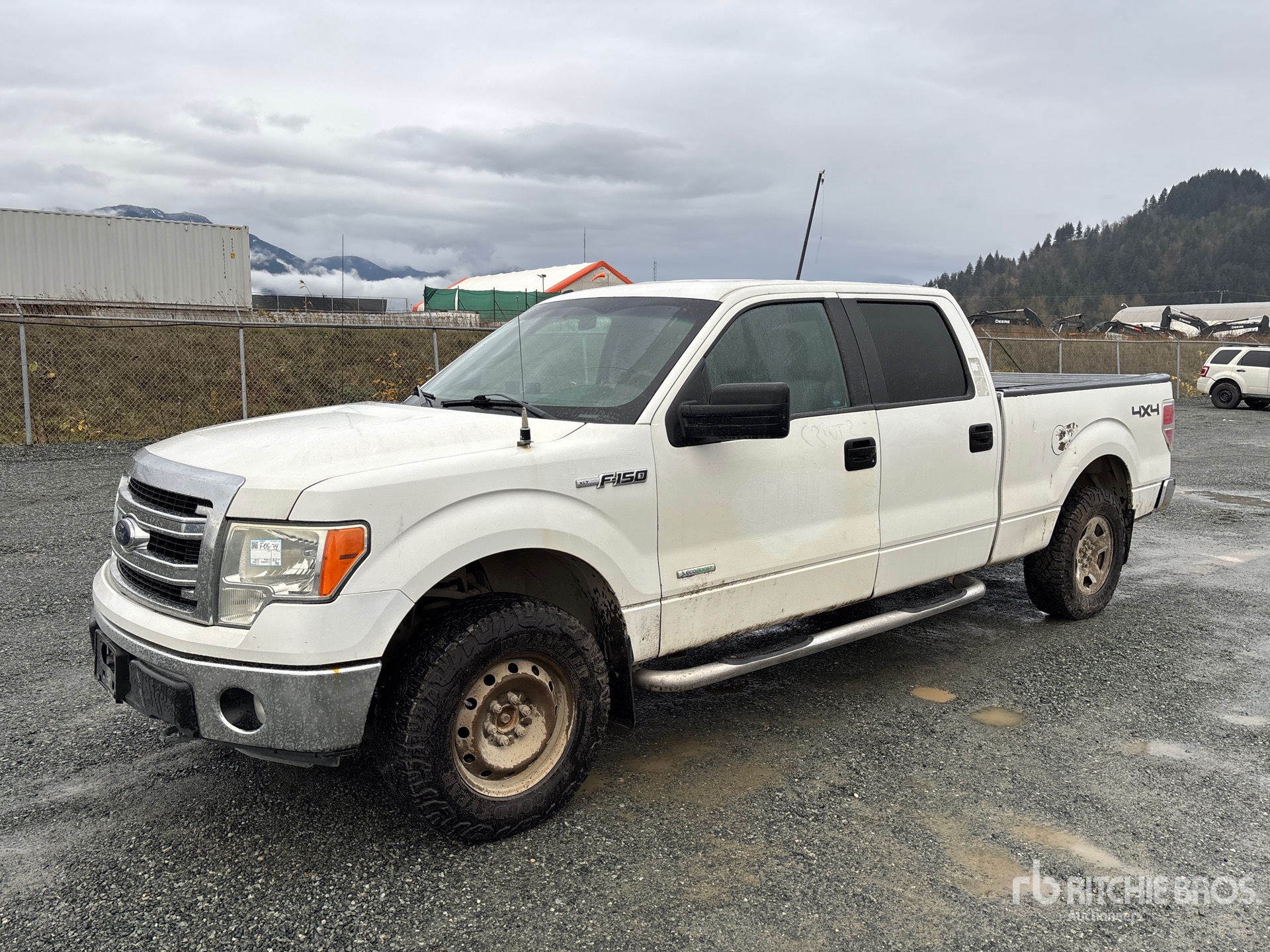 General Appearance with Foto, angolo anteriore sinistro