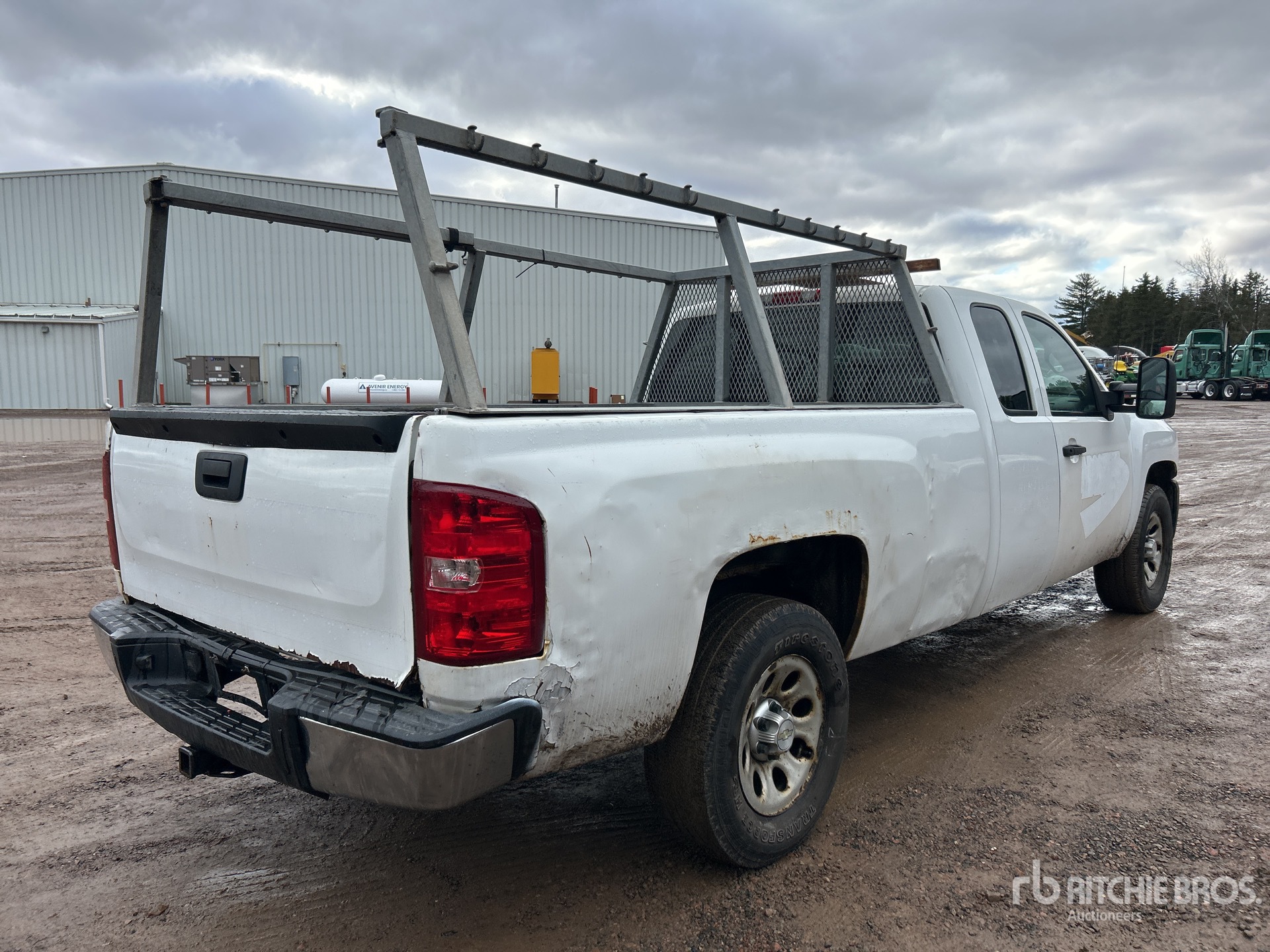 General Appearance with Picture, Right Rear Corner